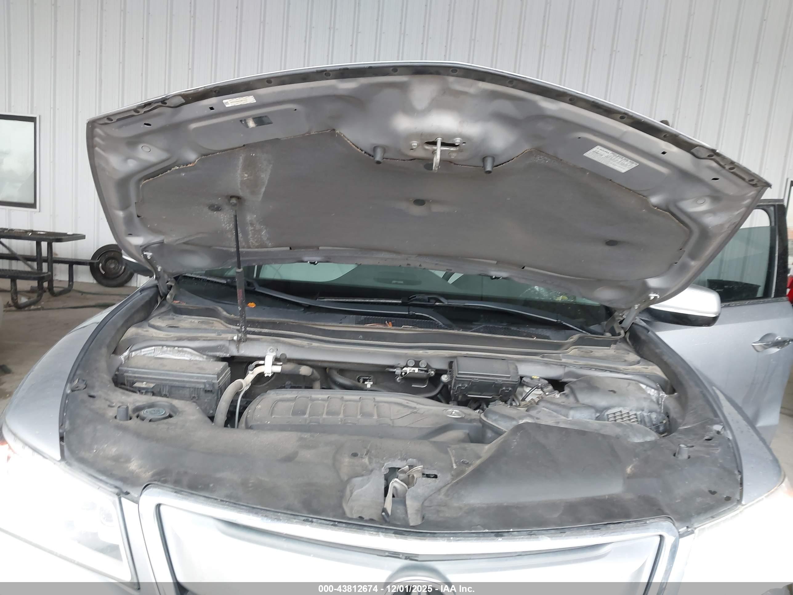 ACURA MDX image 10