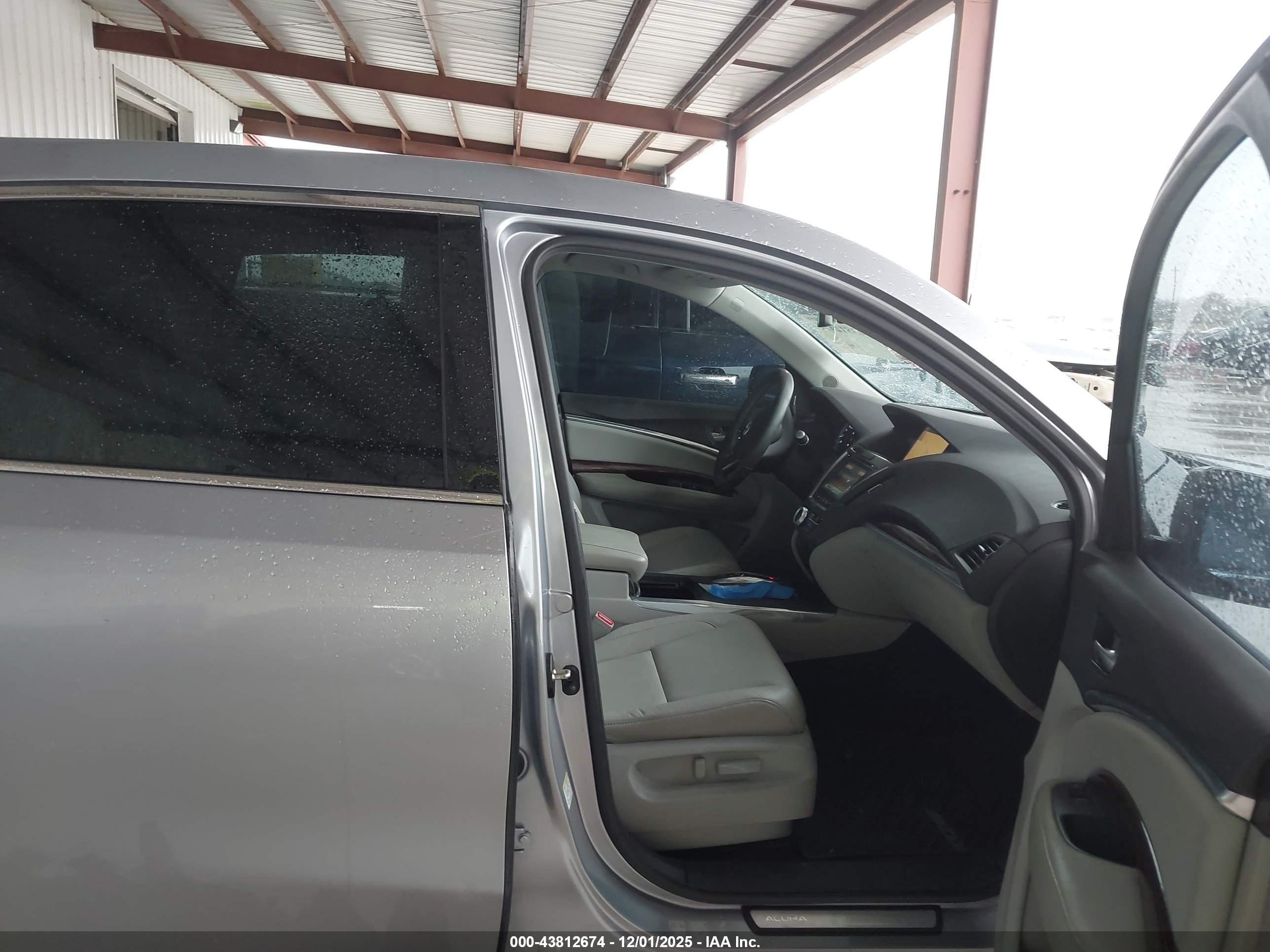 ACURA MDX image 5