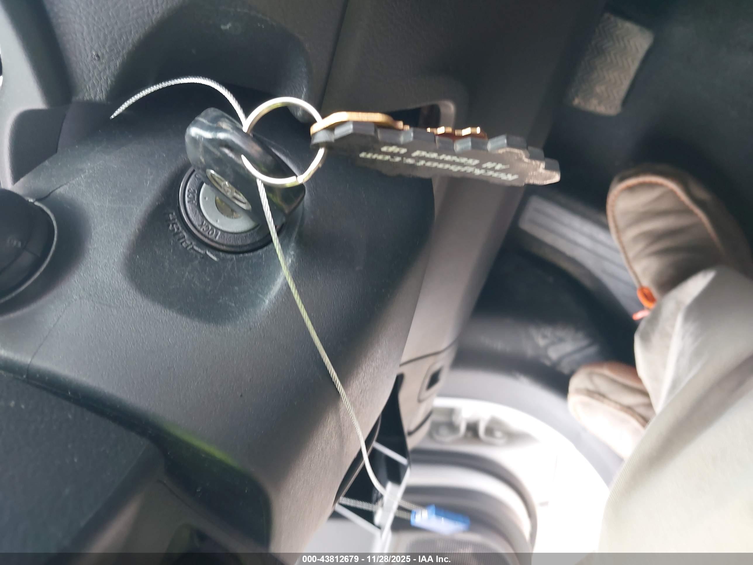 TOYOTA COROLLA image 11