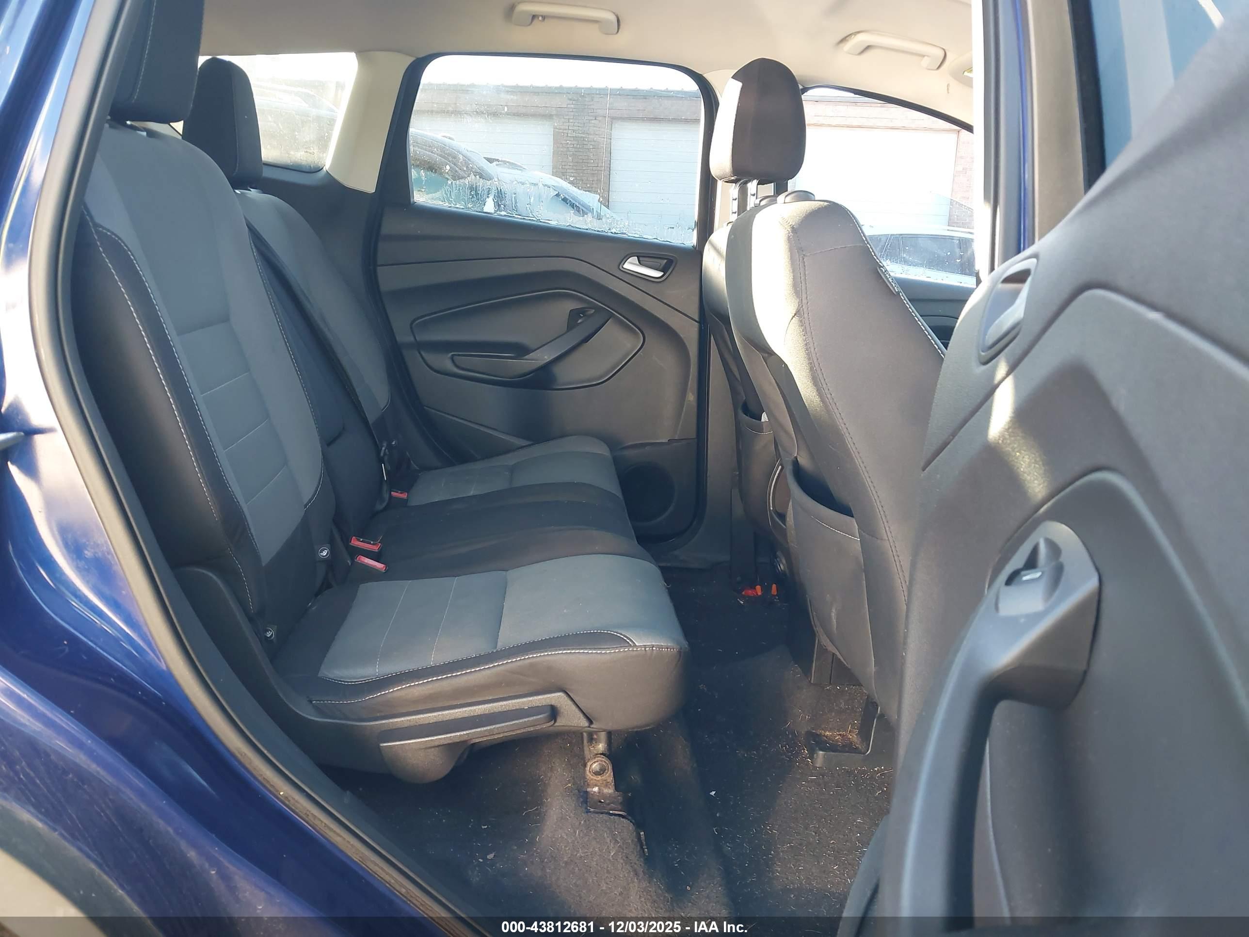 FORD ESCAPE image 8
