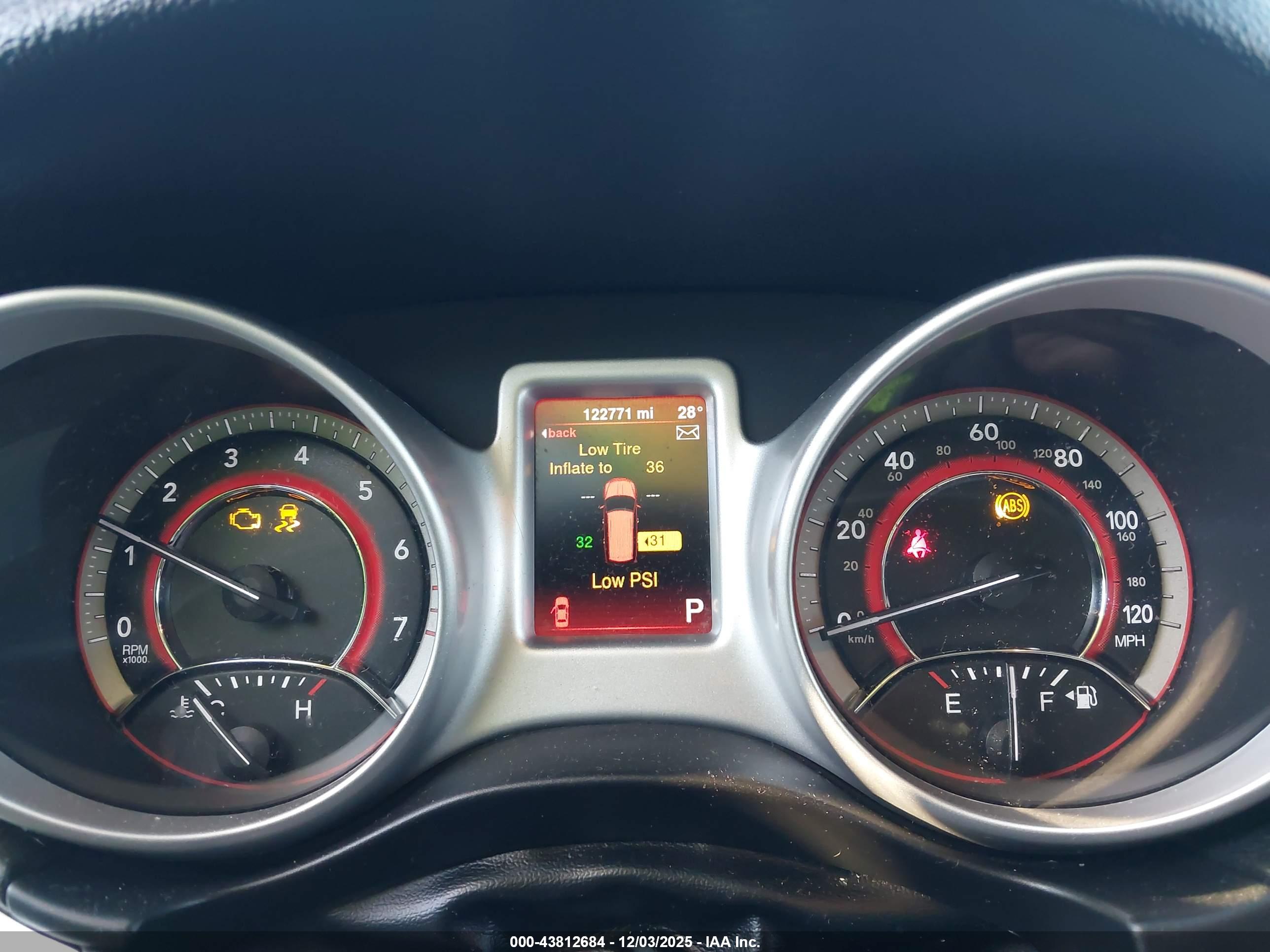 DODGE JOURNEY image 7