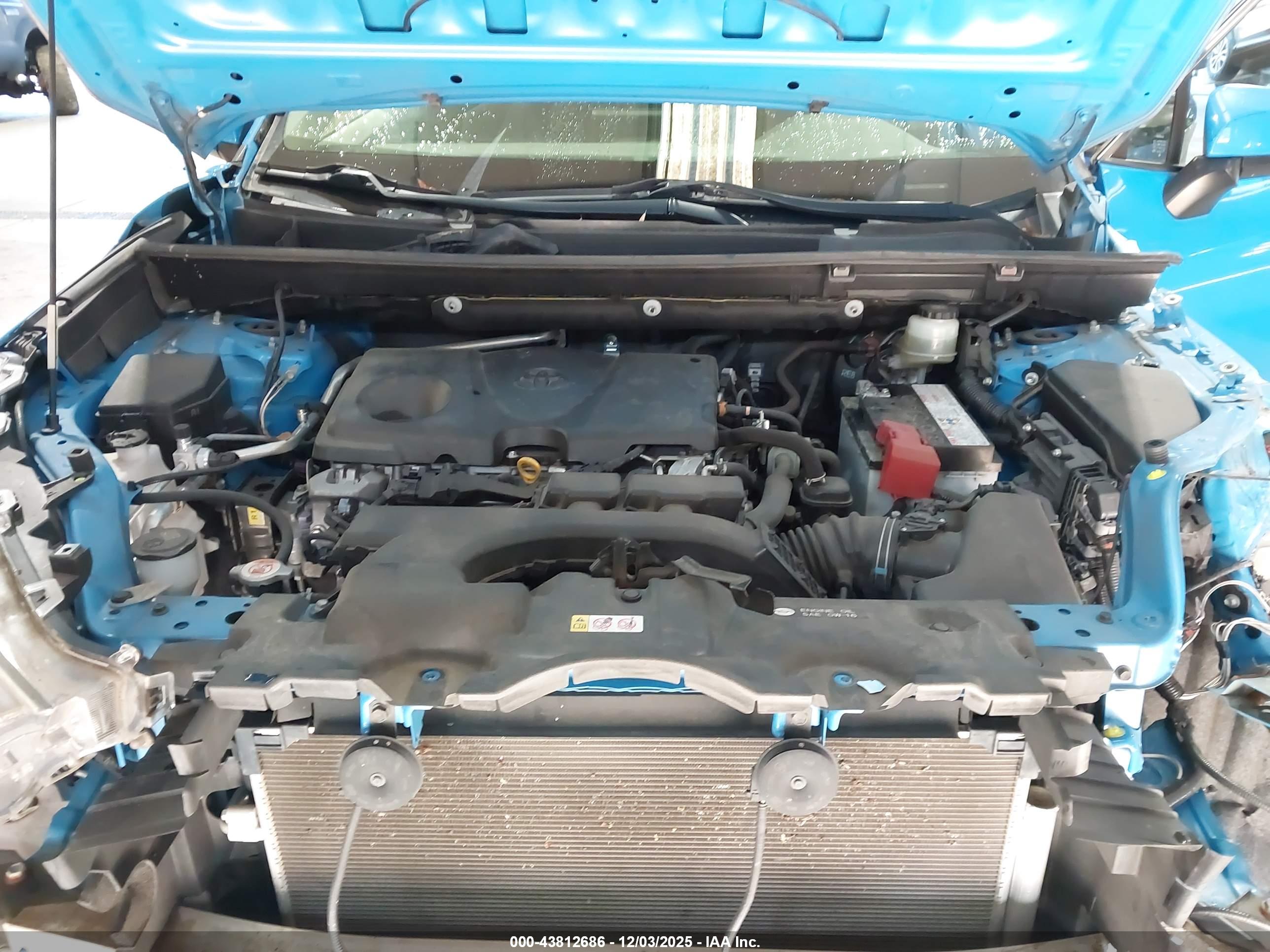 TOYOTA RAV4 image 10
