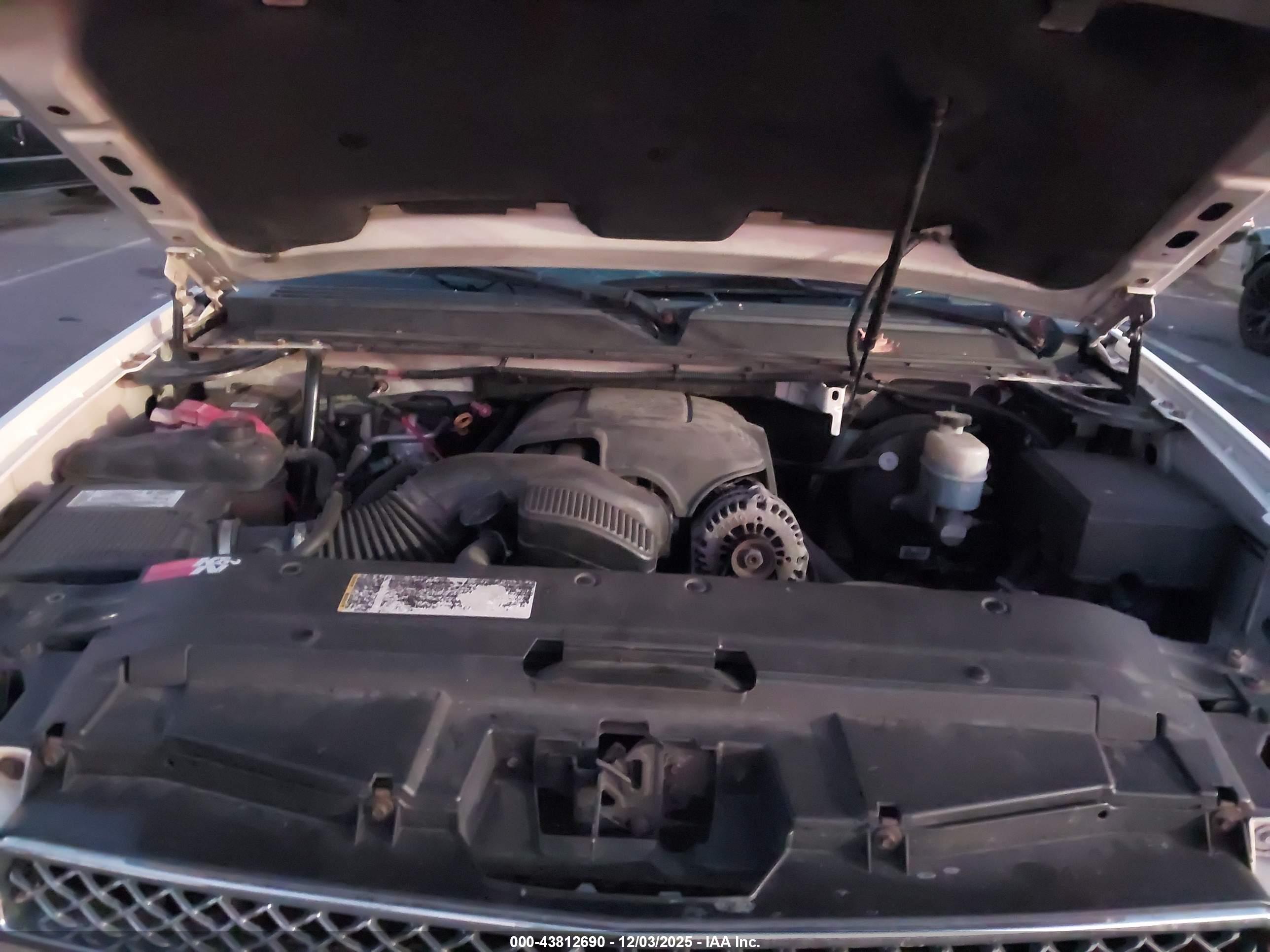 CHEVROLET AVALANCHE image 10