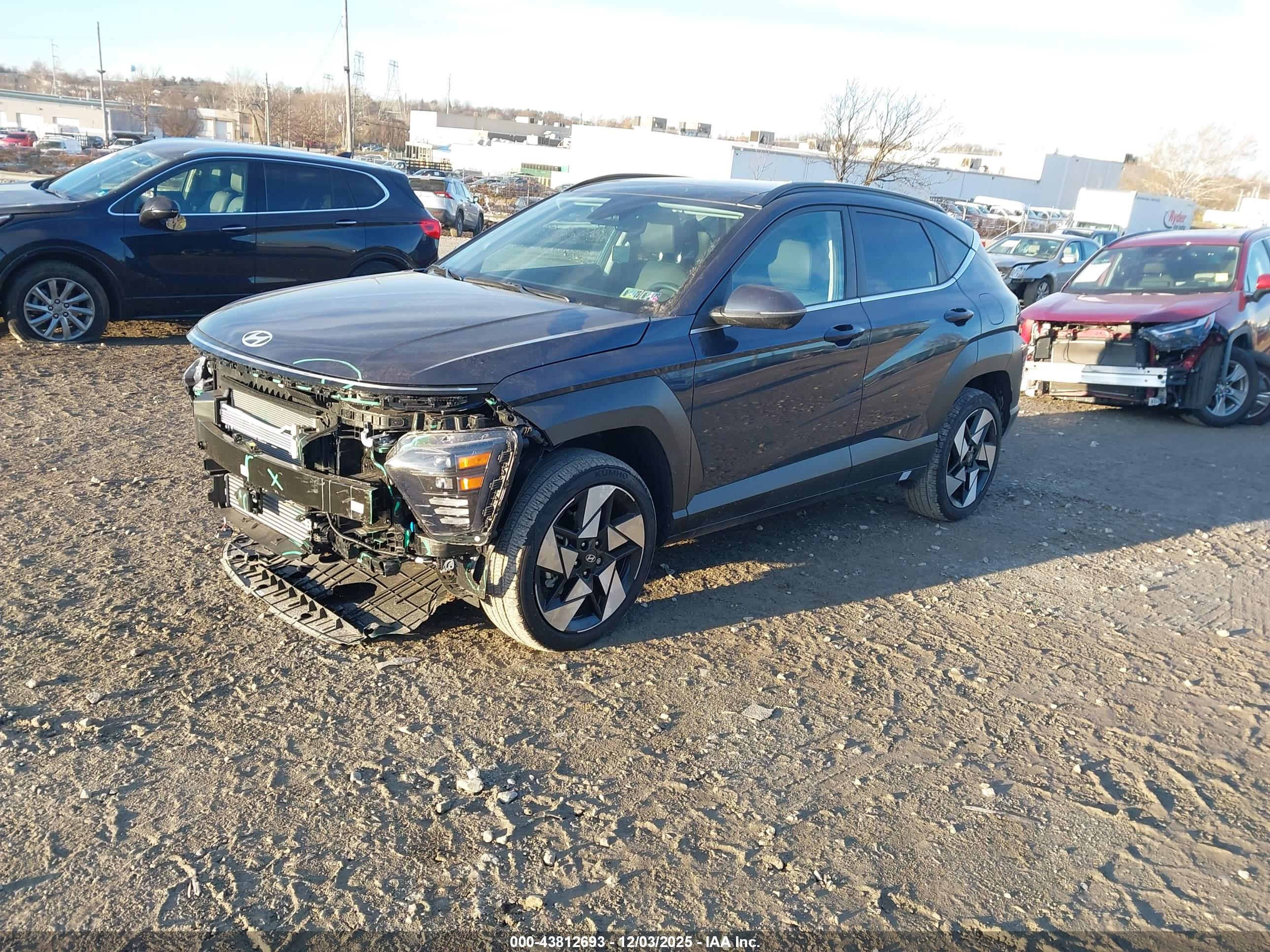 HYUNDAI KONA image 2