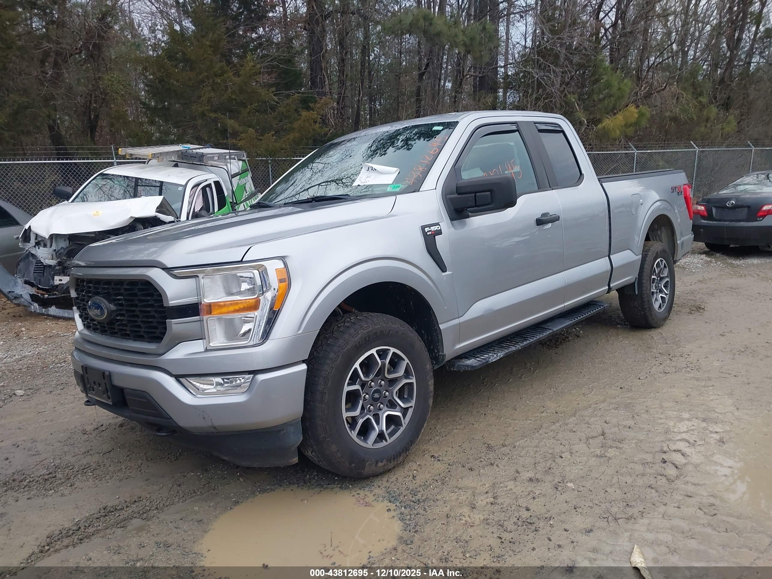 FORD F-150 image 2