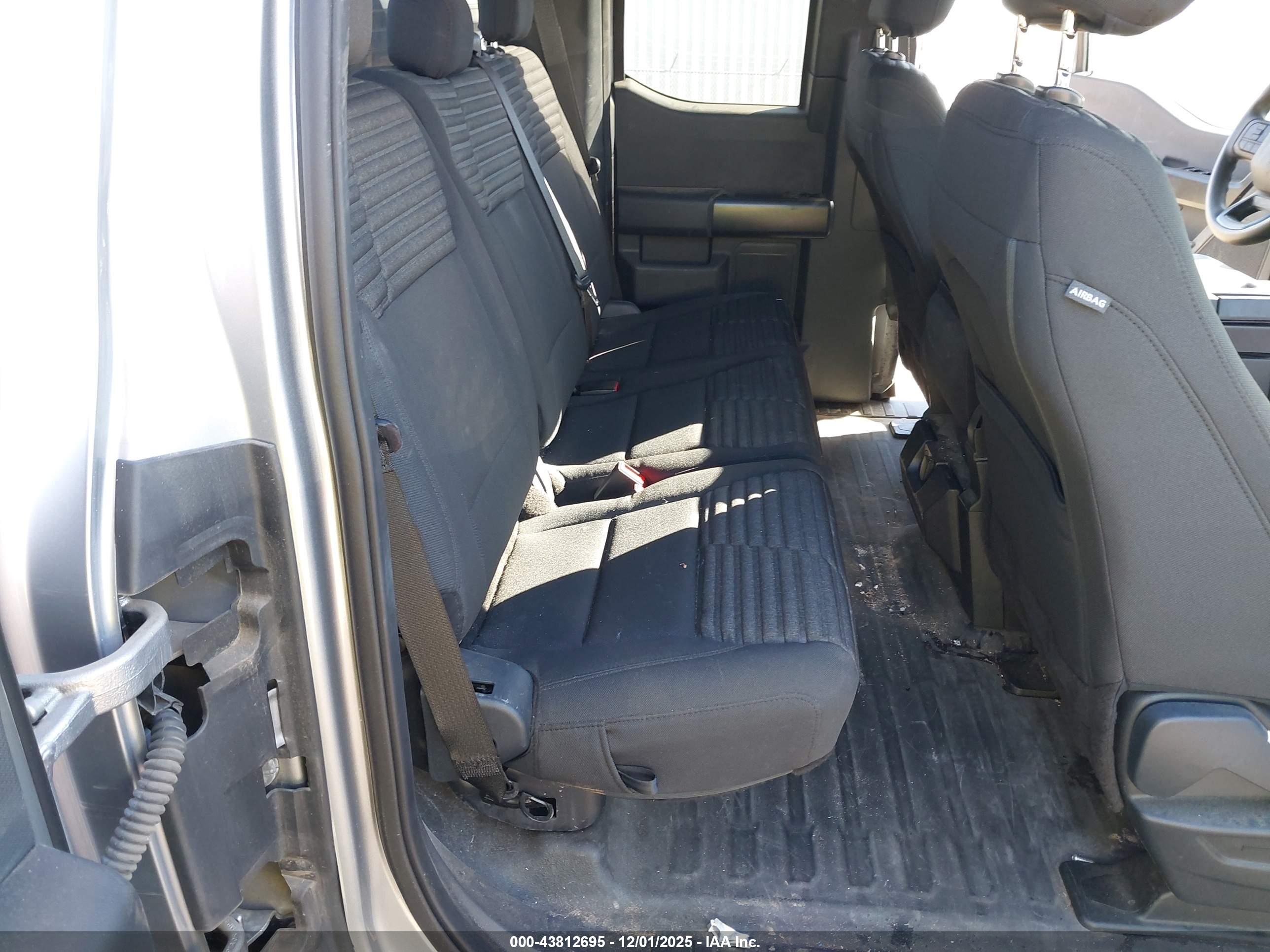 FORD F-150 image 8