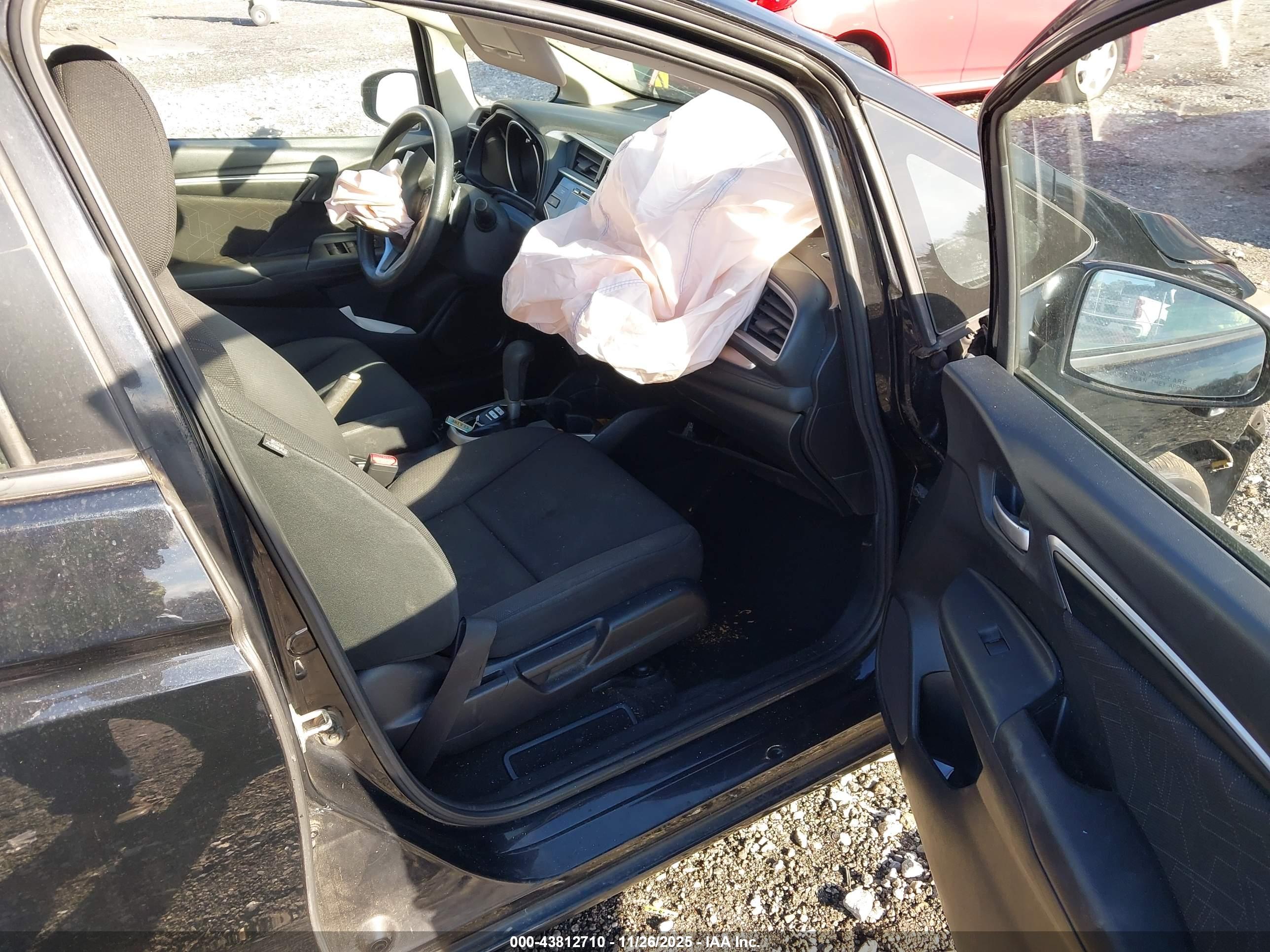 HONDA FIT image 5