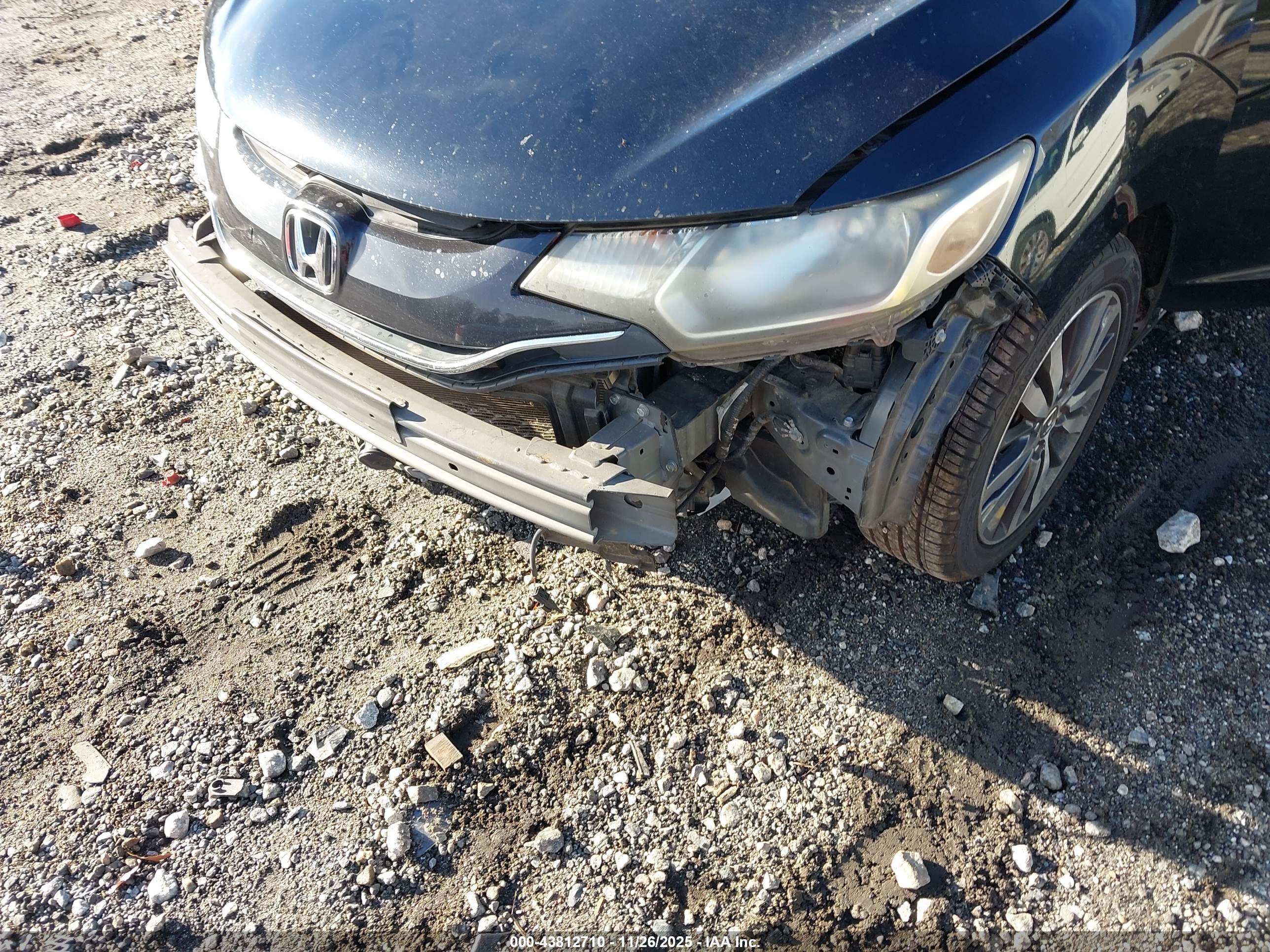 HONDA FIT image 6