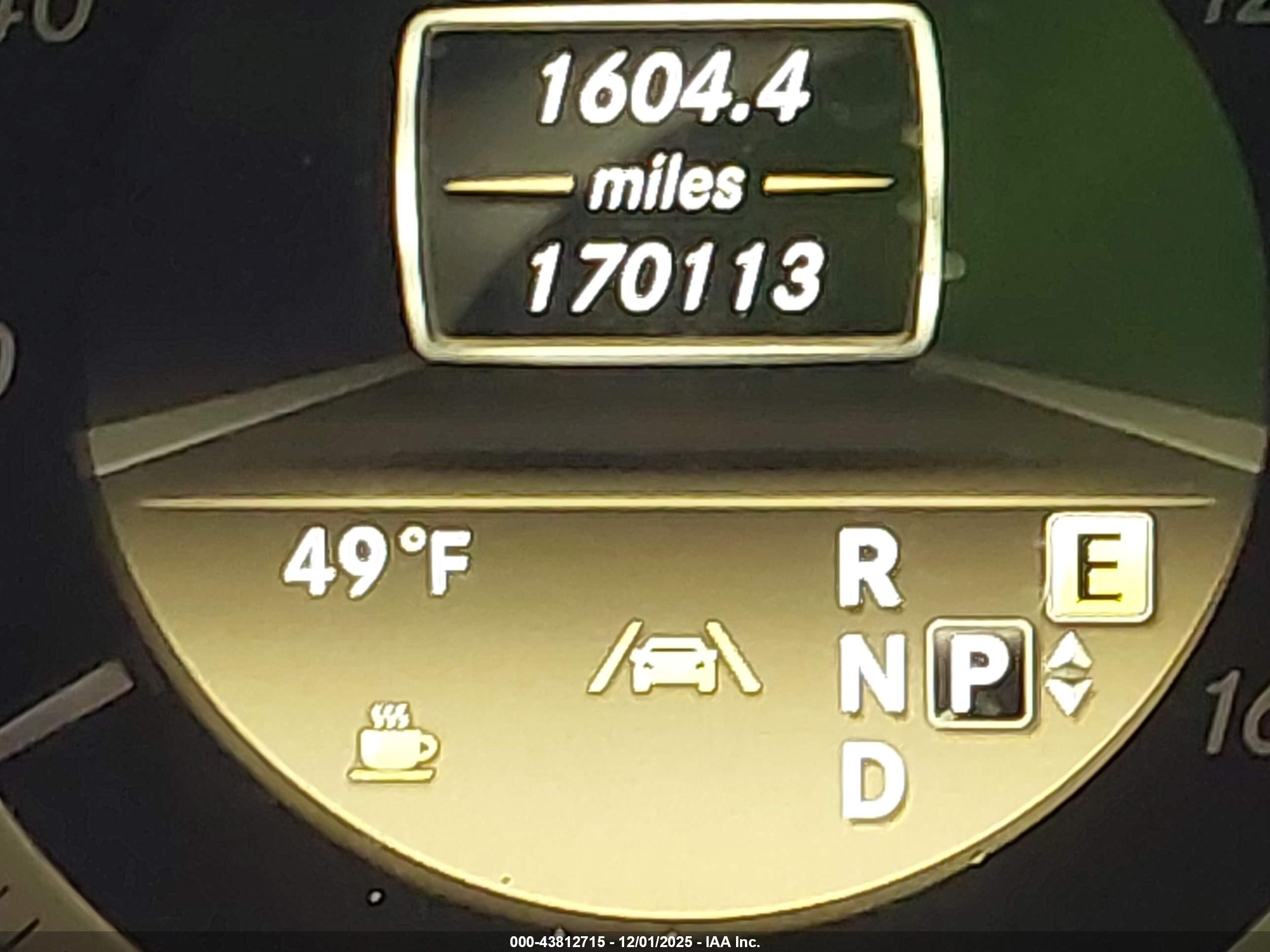 MERCEDES-BENZ E image 7