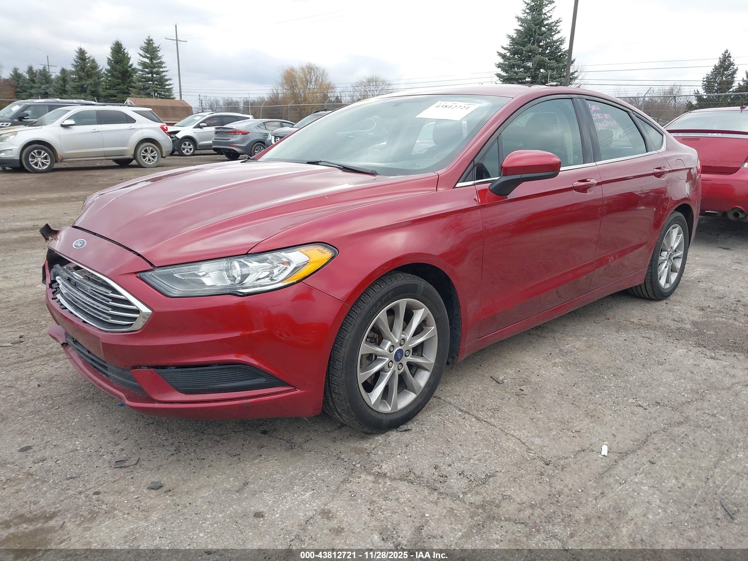 FORD FUSION image 2
