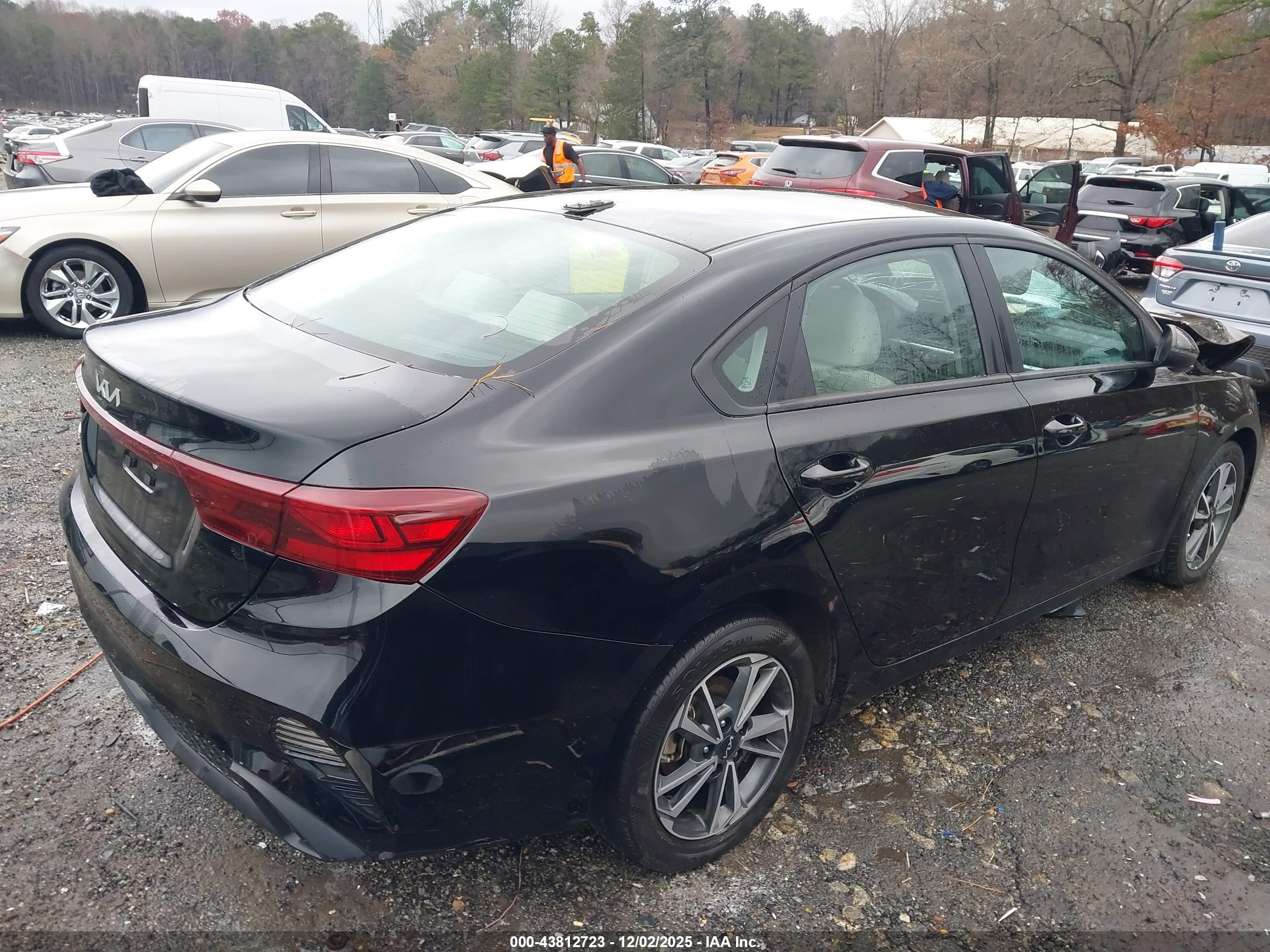 KIA FORTE image 4
