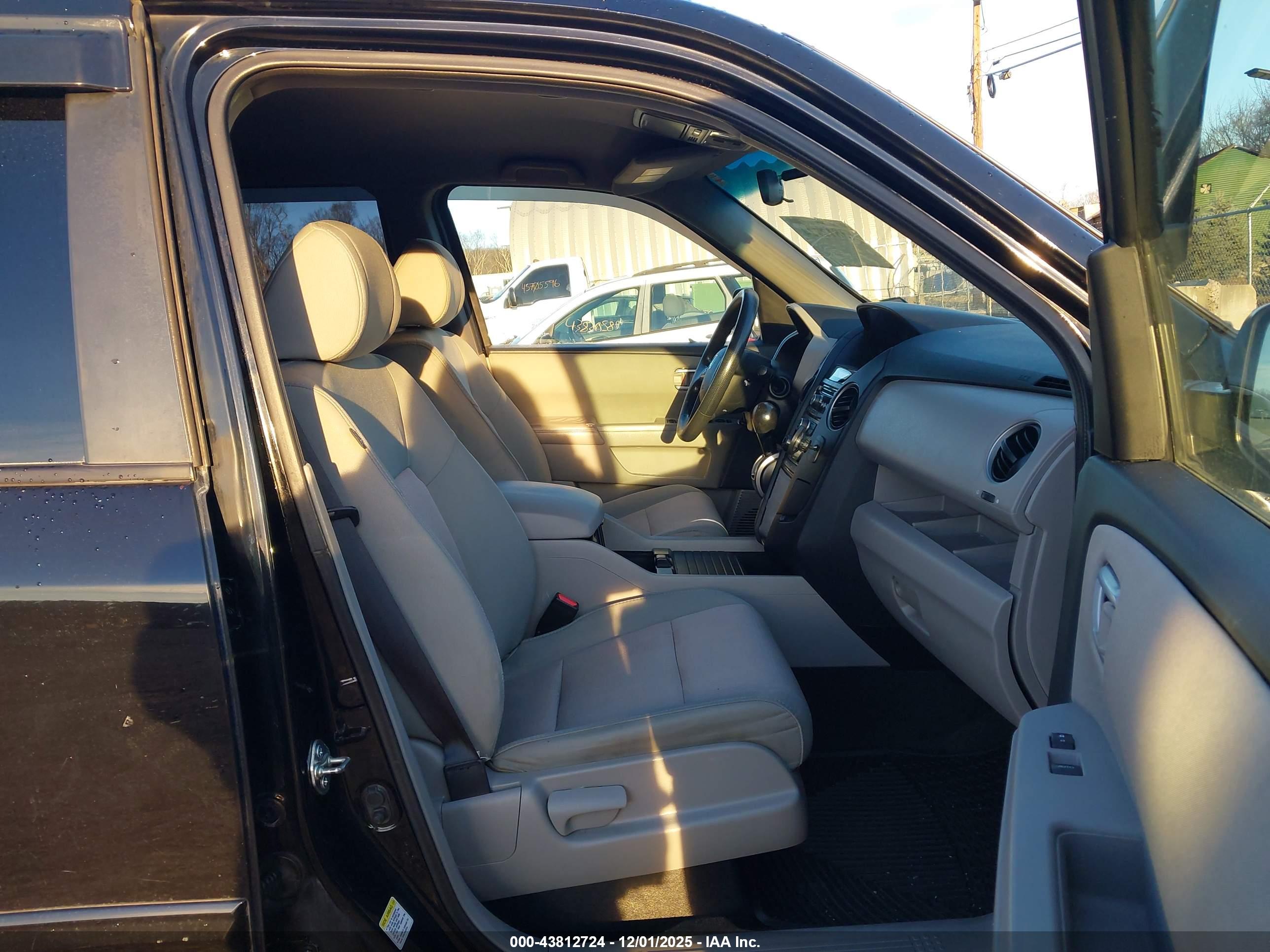 HONDA PILOT image 5