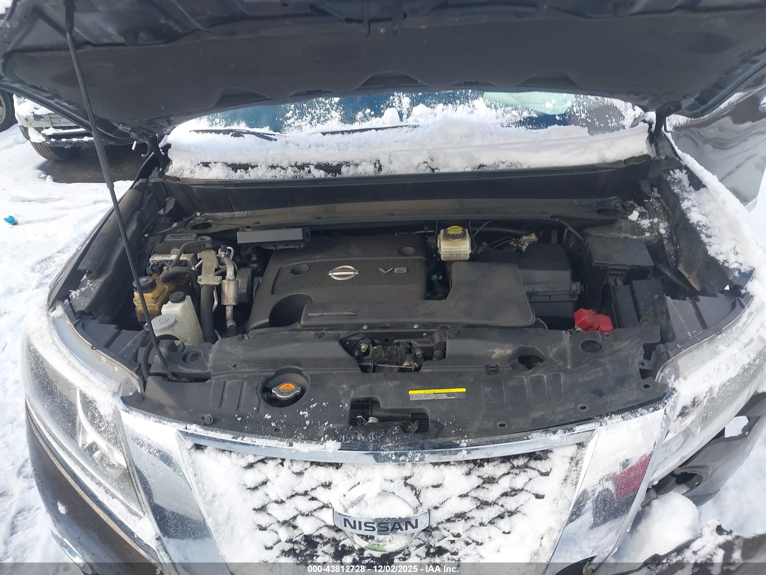 NISSAN PATHFINDER image 10