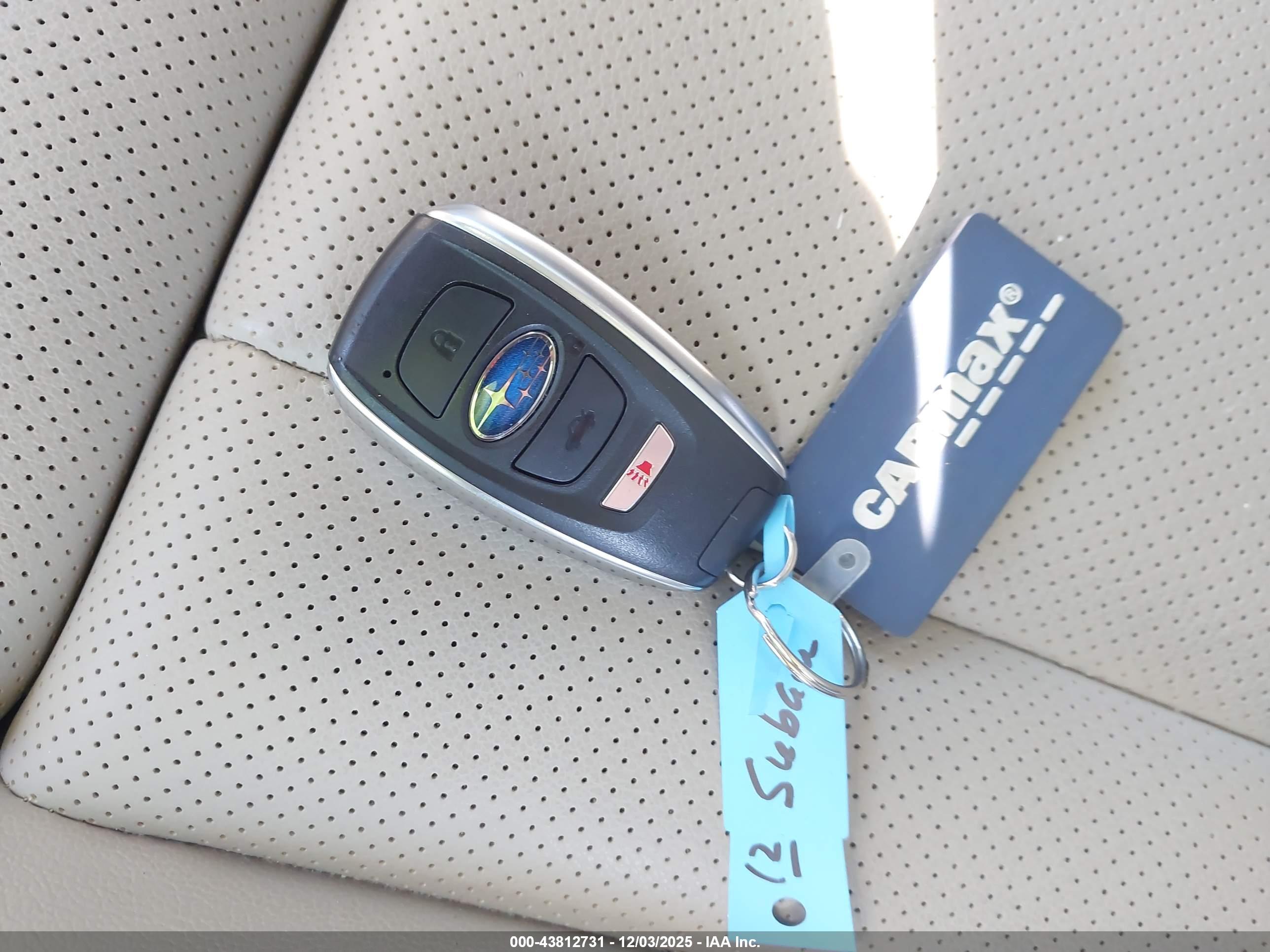 SUBARU OUTBACK image 11
