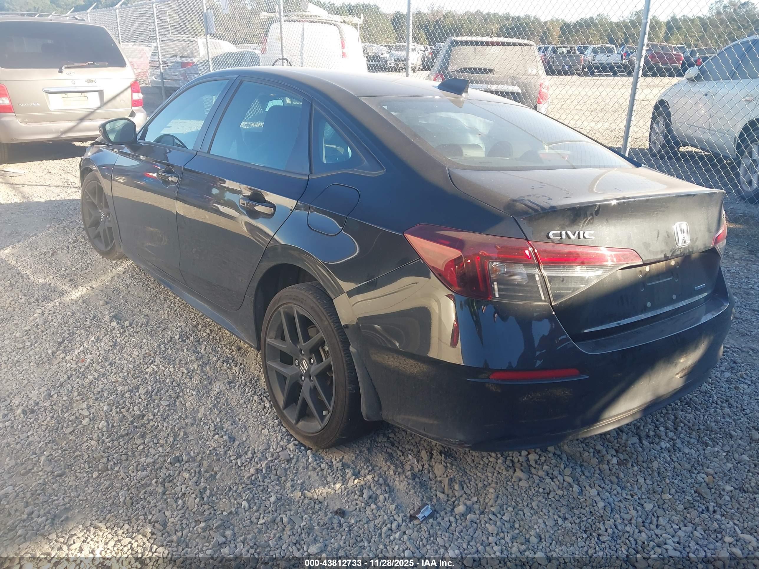 HONDA CIVIC image 3