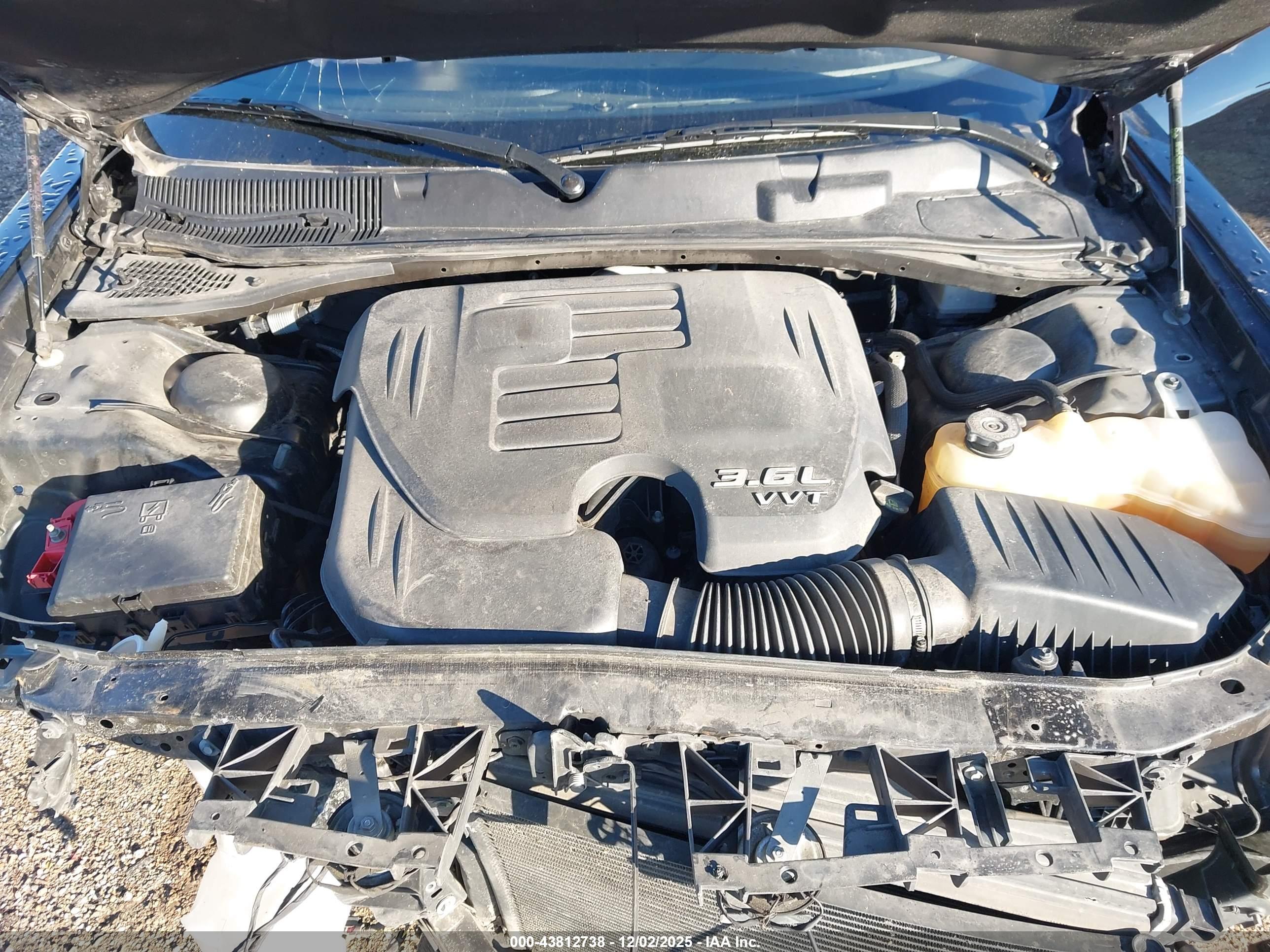 DODGE CHALLENGER image 10