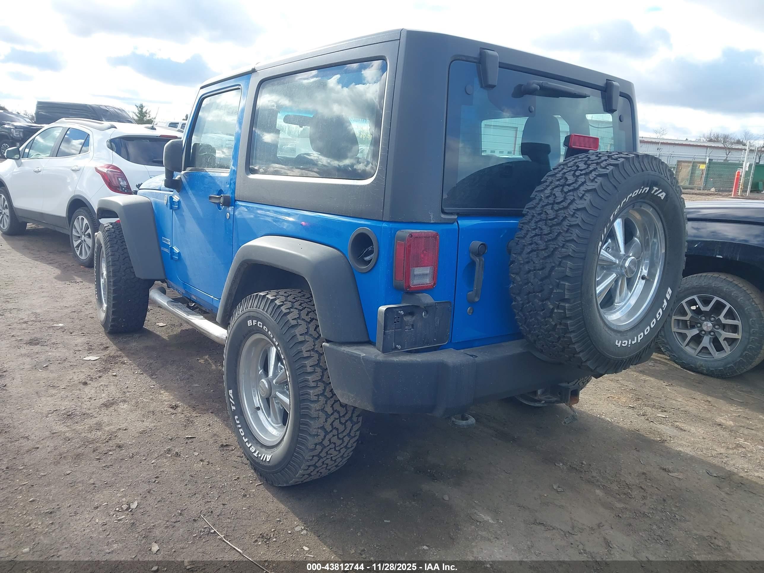 JEEP WRANGLER image 3