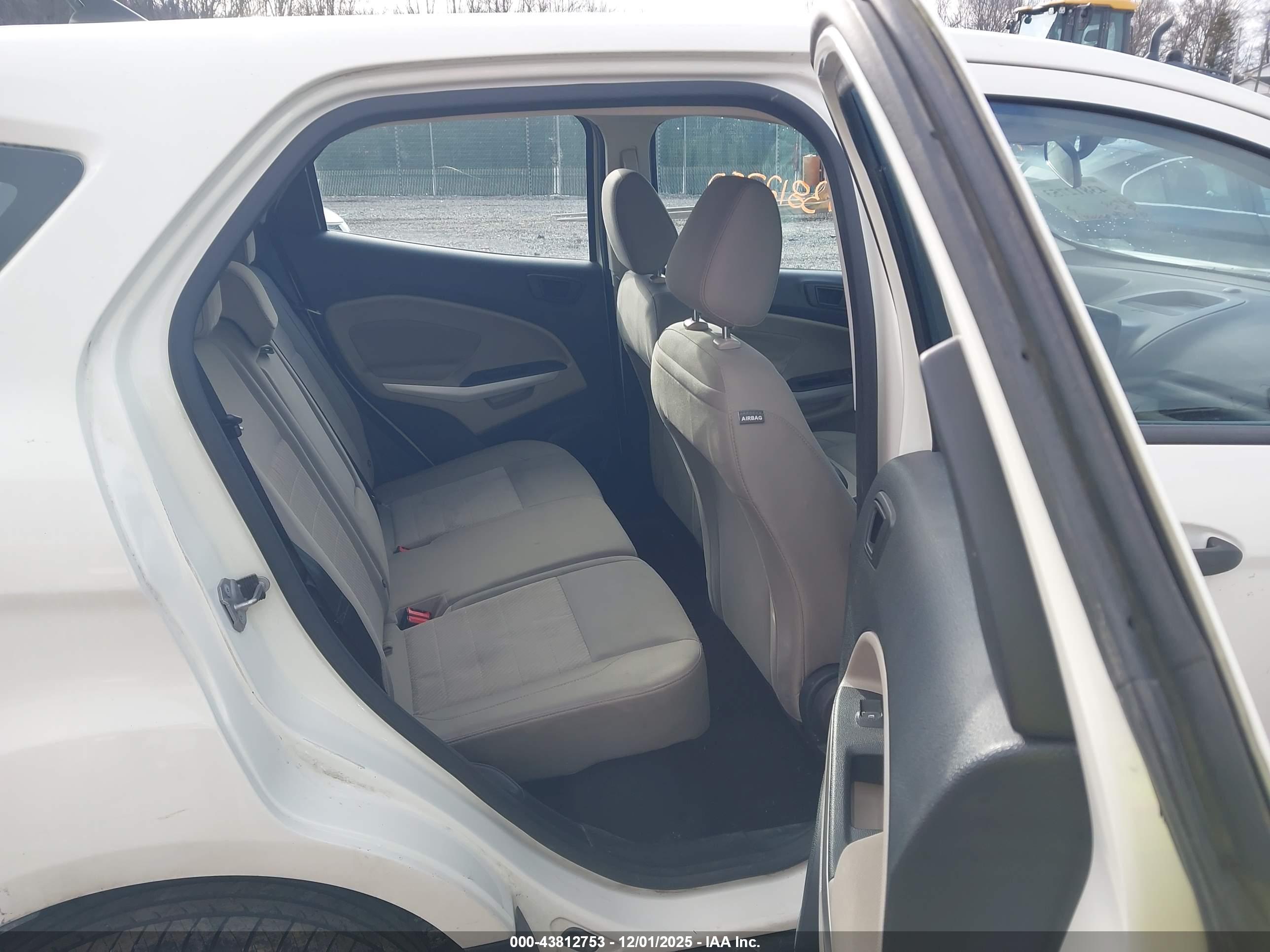 FORD ECOSPORT image 8