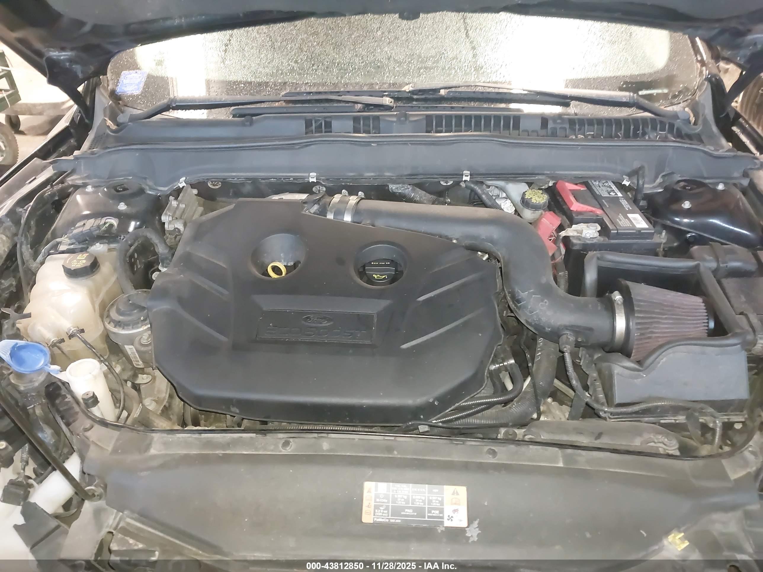 FORD FUSION image 10
