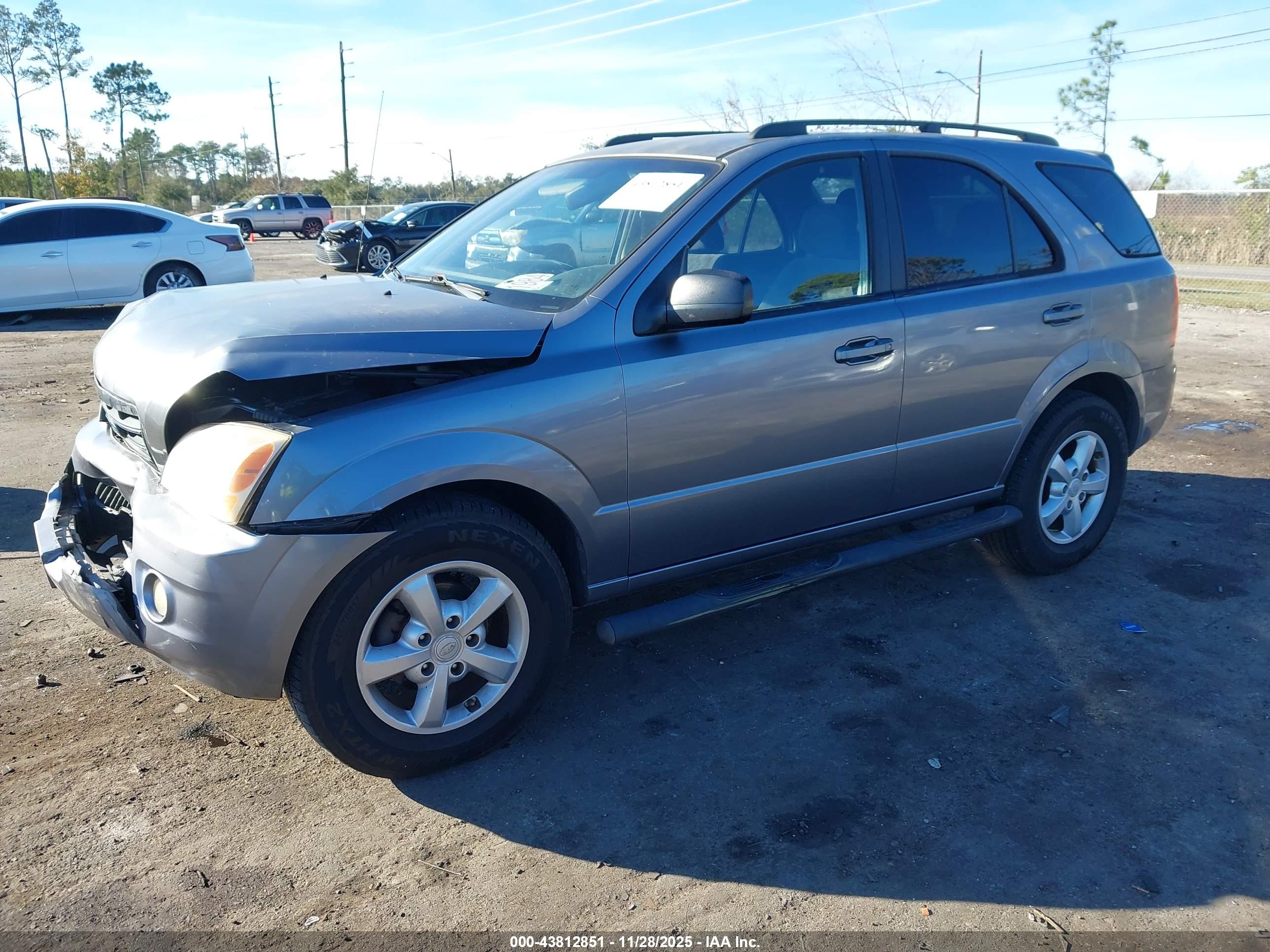 KIA SORENTO image 2