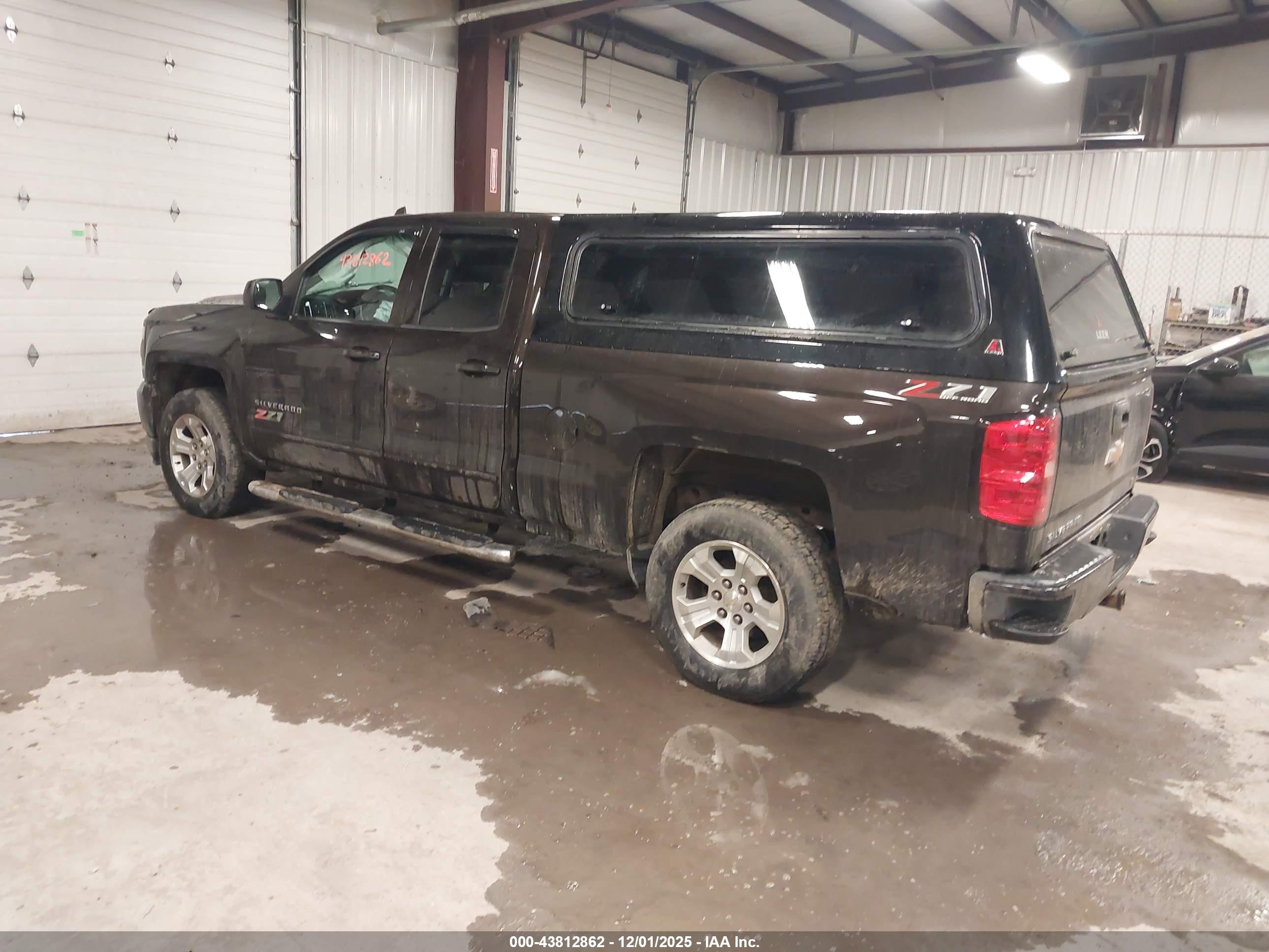 CHEVROLET SILVERADO image 3