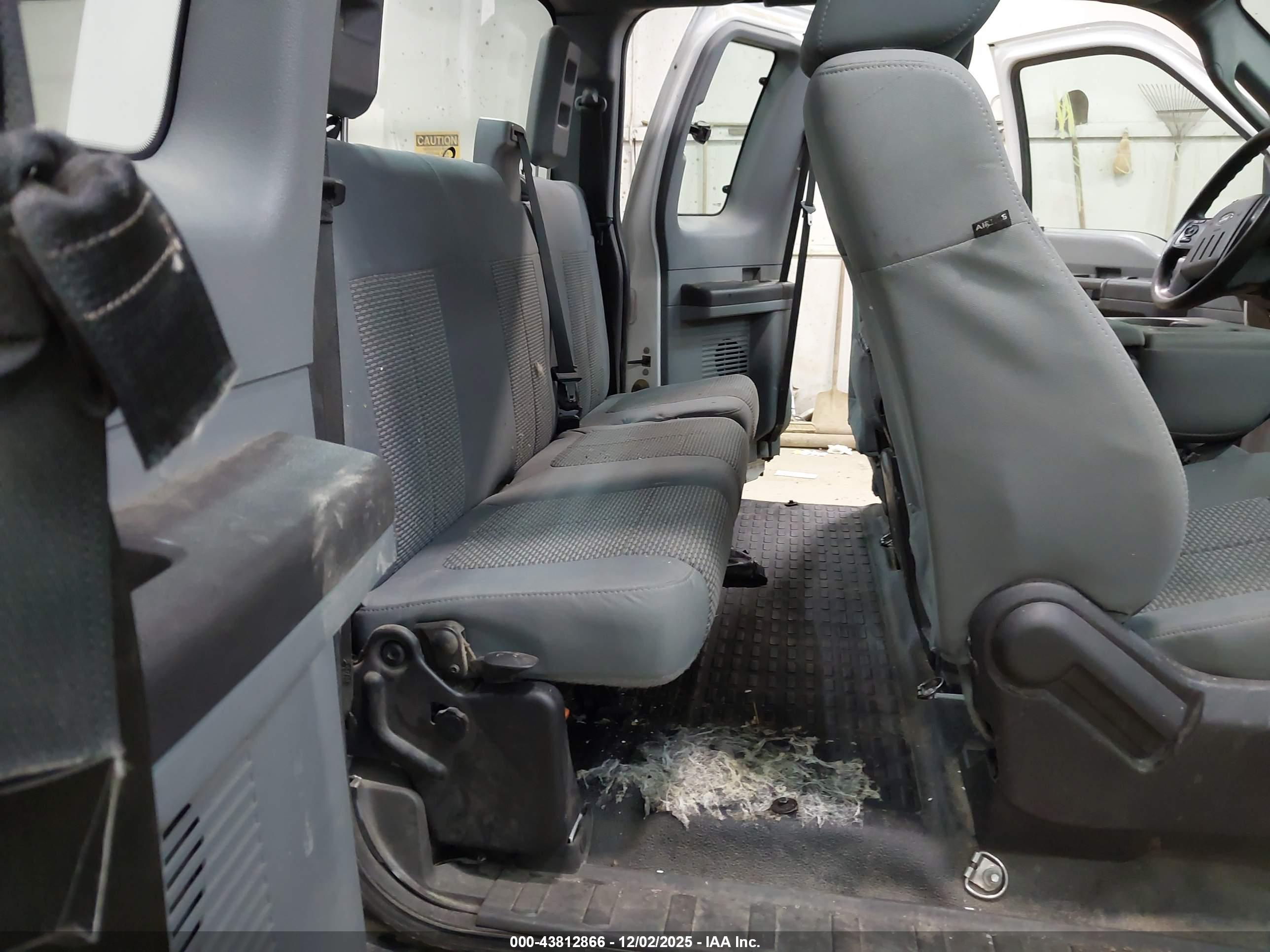 FORD F-250 image 8