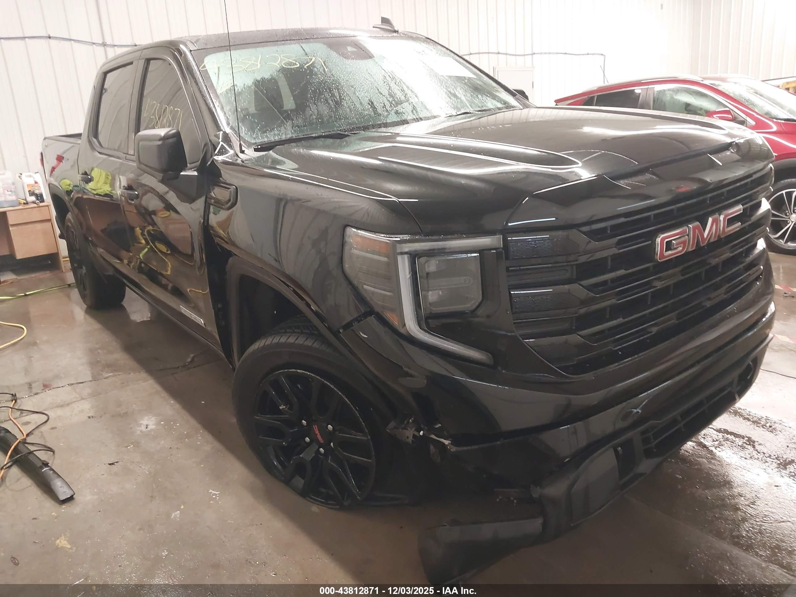 GMC SIERRA image 6