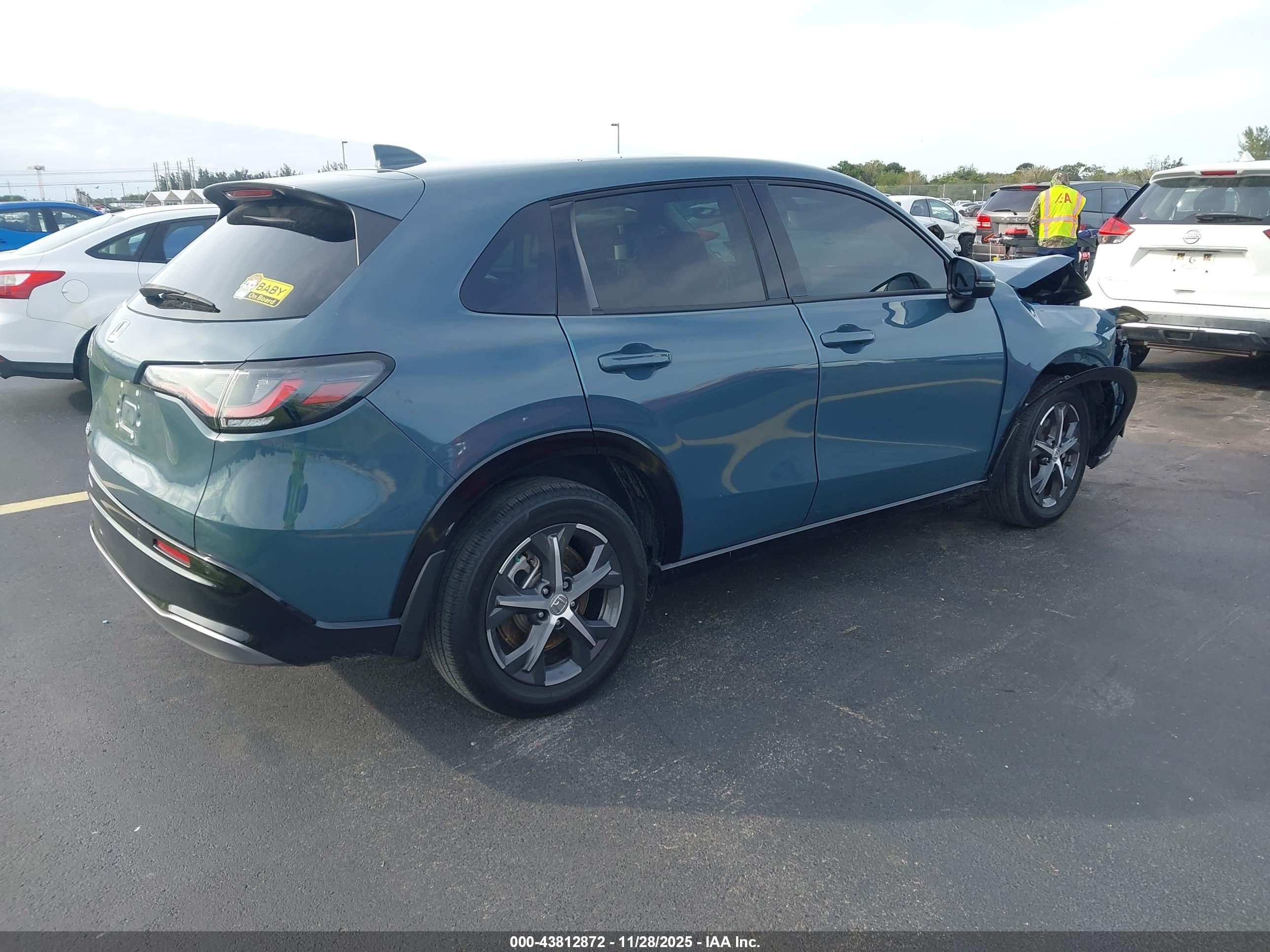 HONDA HR-V image 4