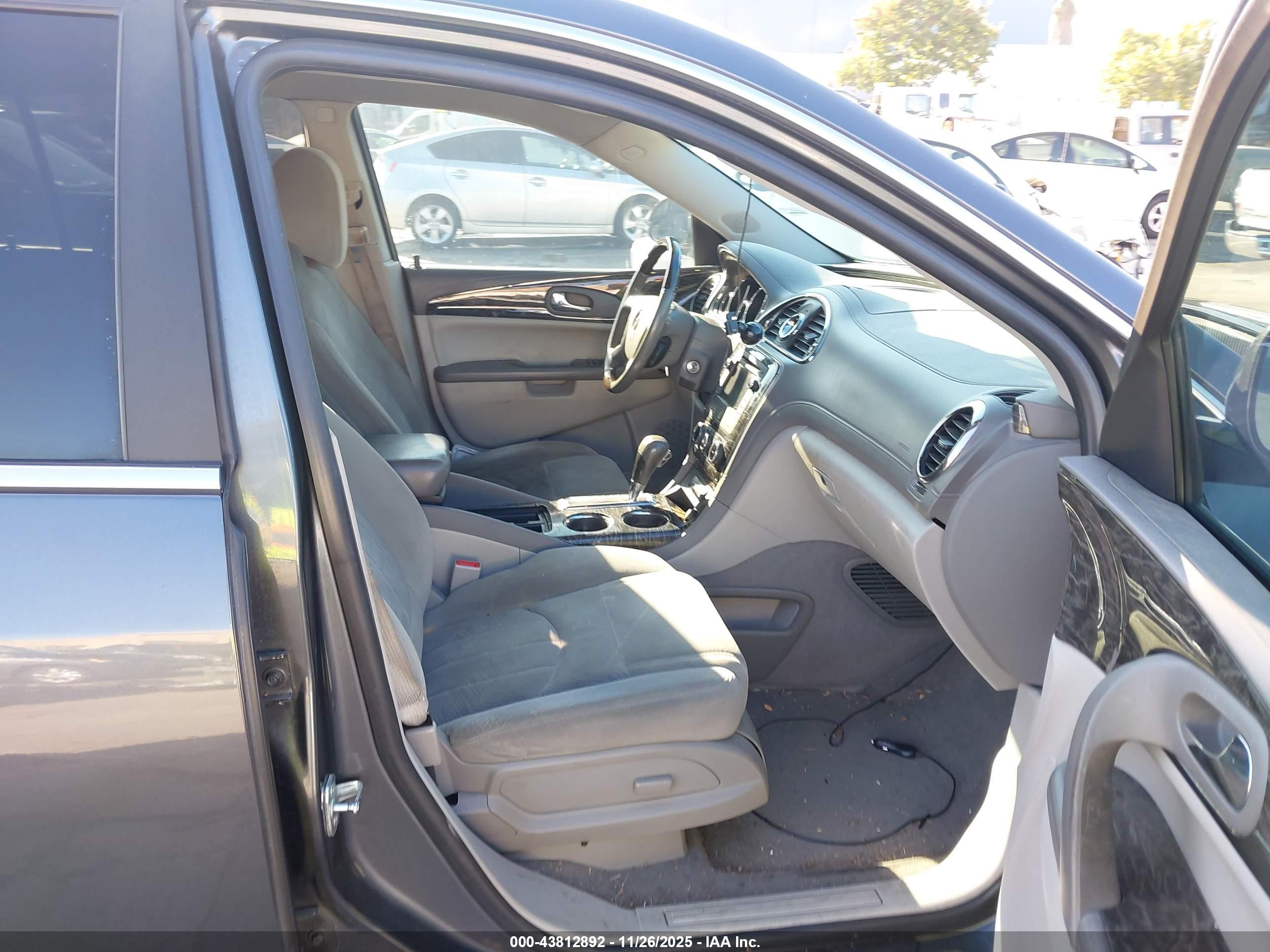 BUICK ENCLAVE image 5