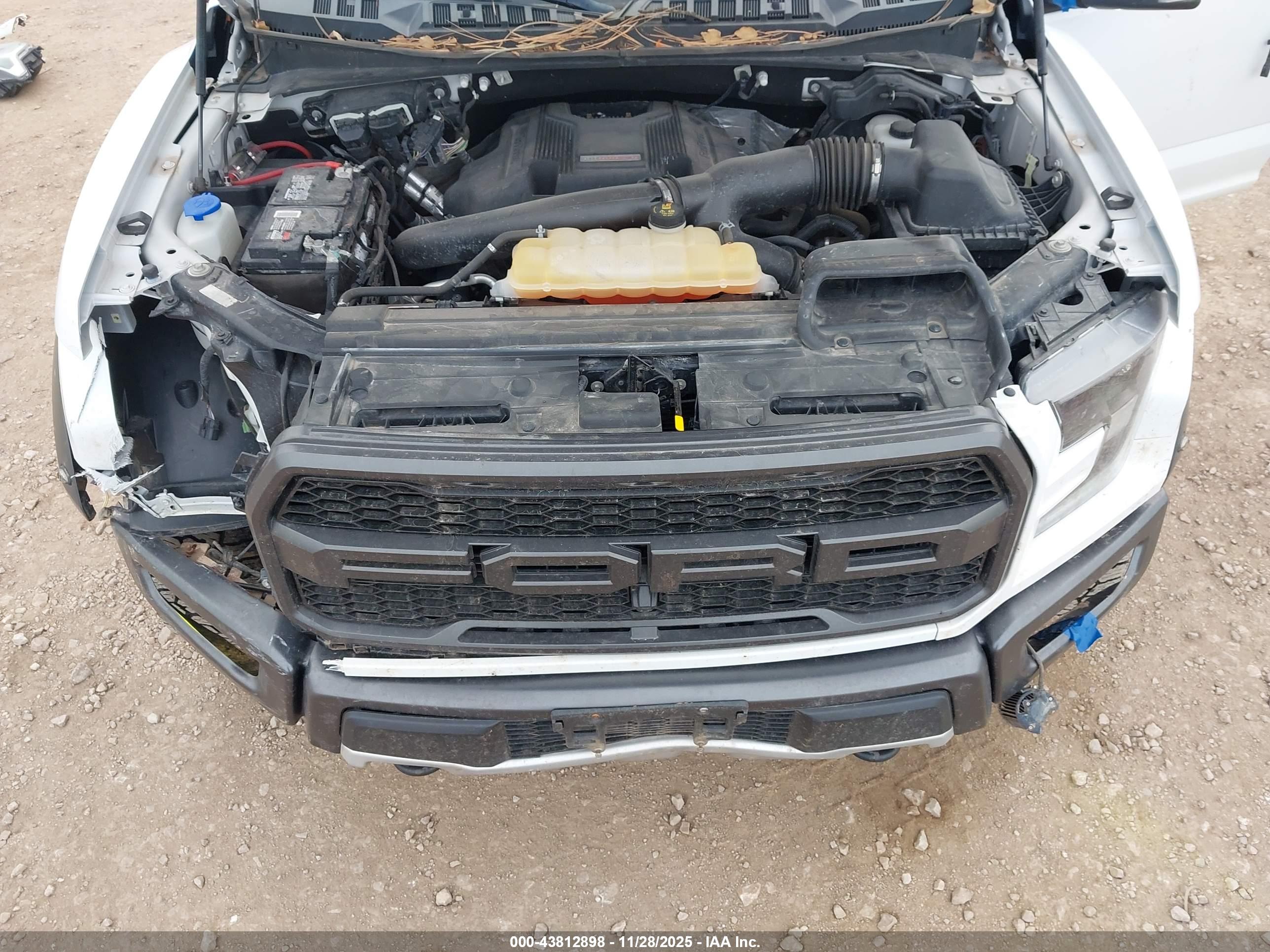 FORD F-150 image 10