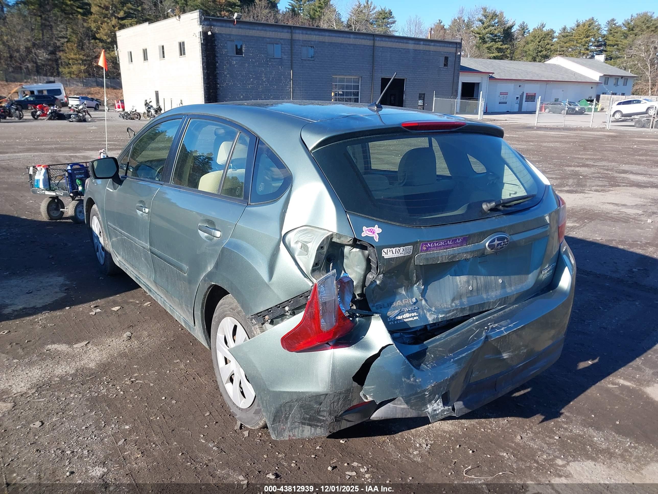 SUBARU IMPREZA image 3