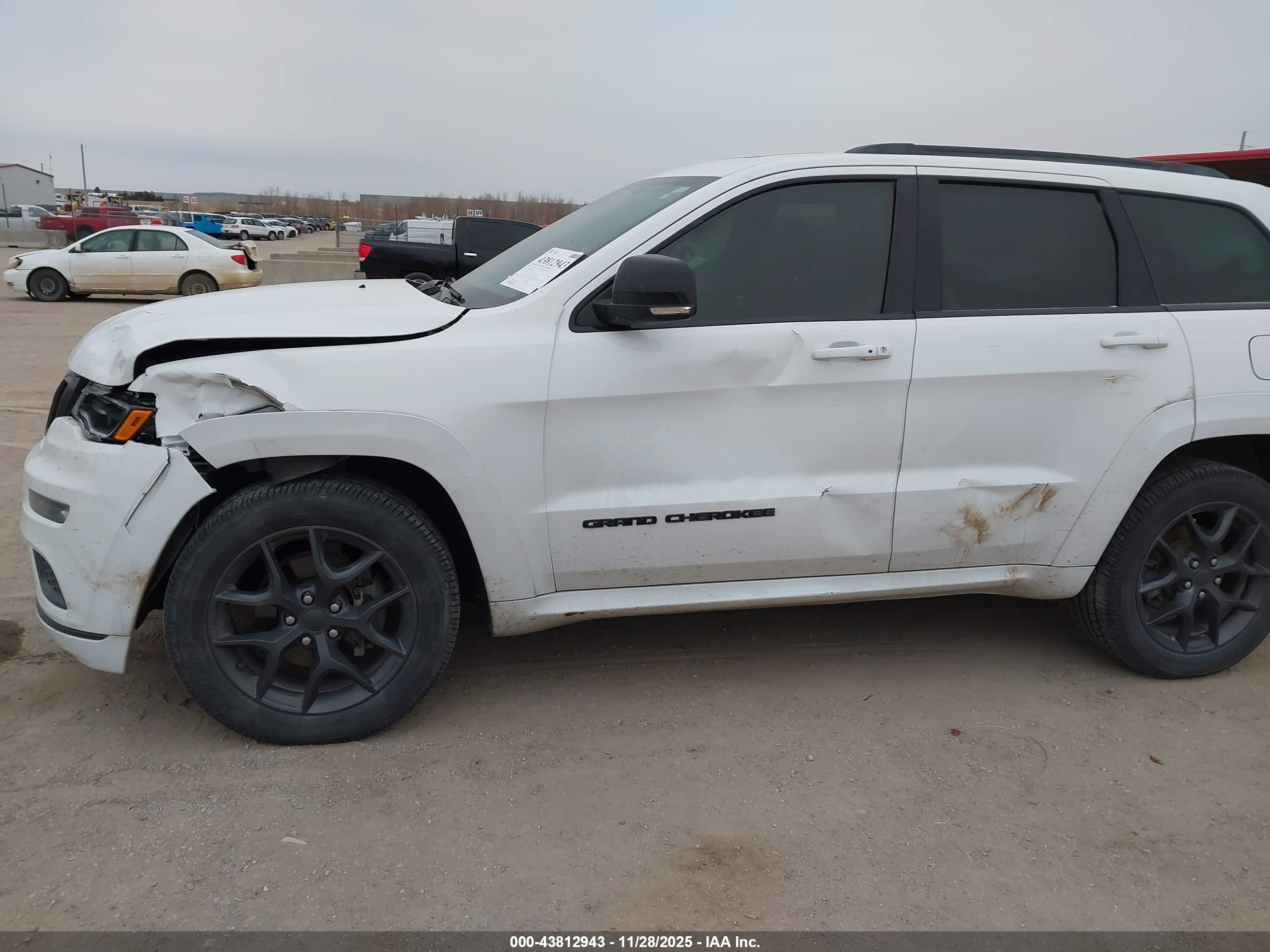 JEEP GRAND image 6