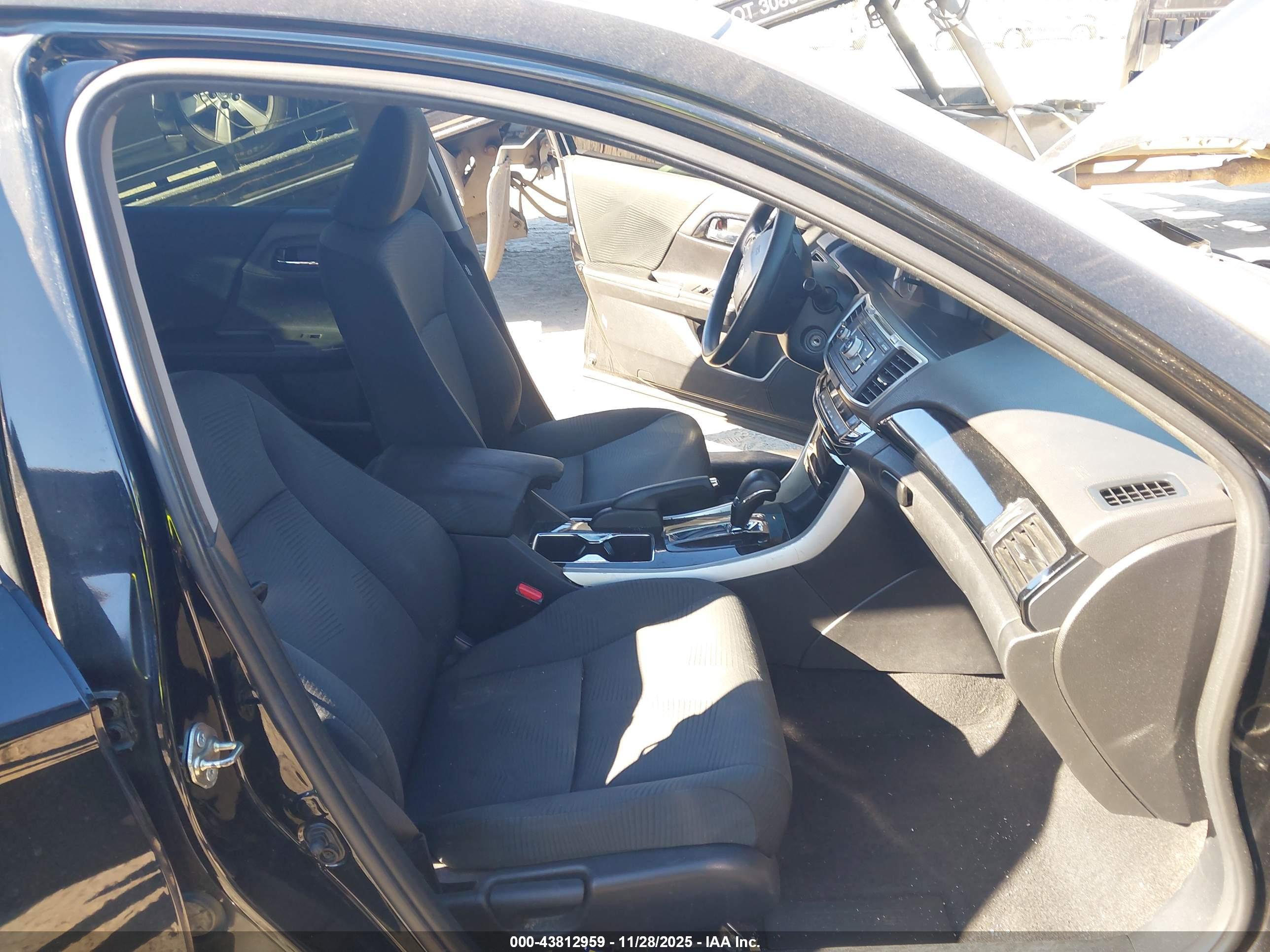 HONDA ACCORD image 5
