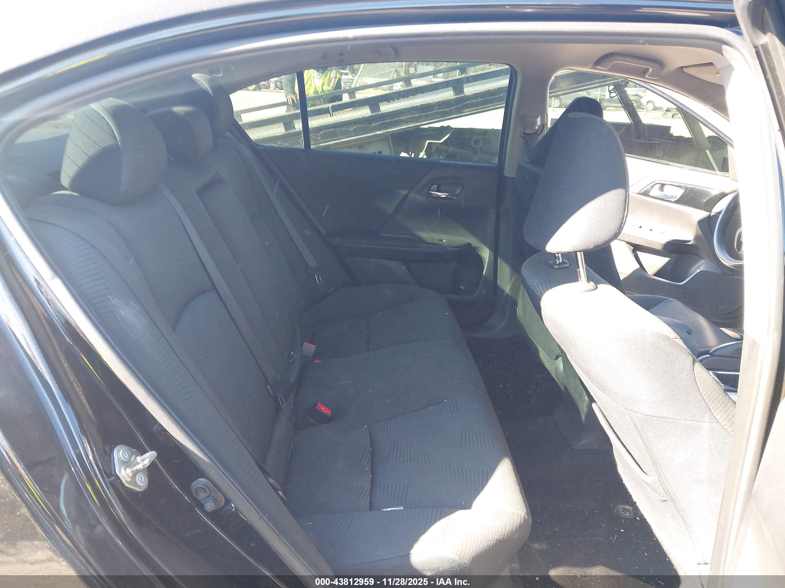 HONDA ACCORD image 8