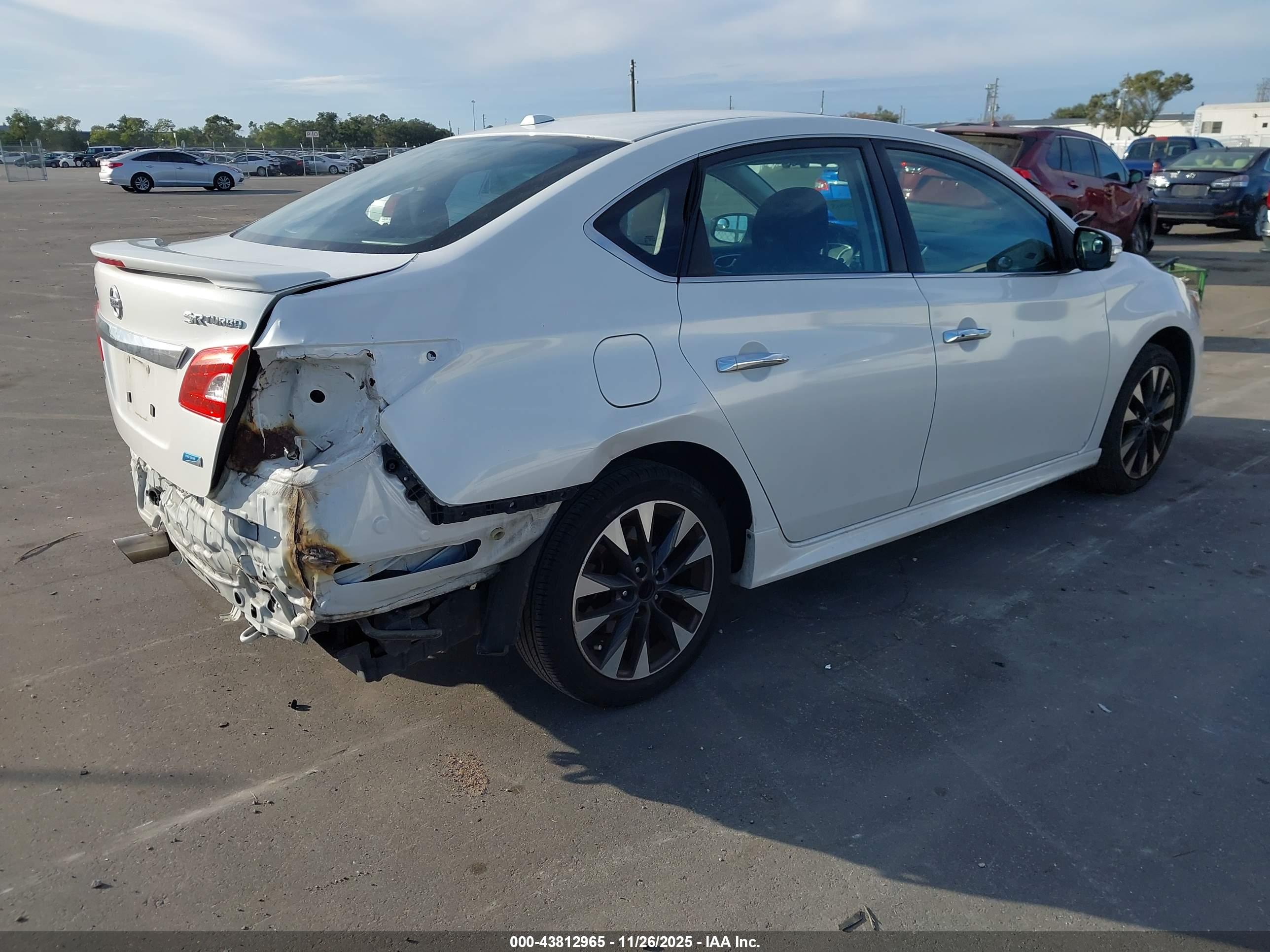 NISSAN SENTRA image 4