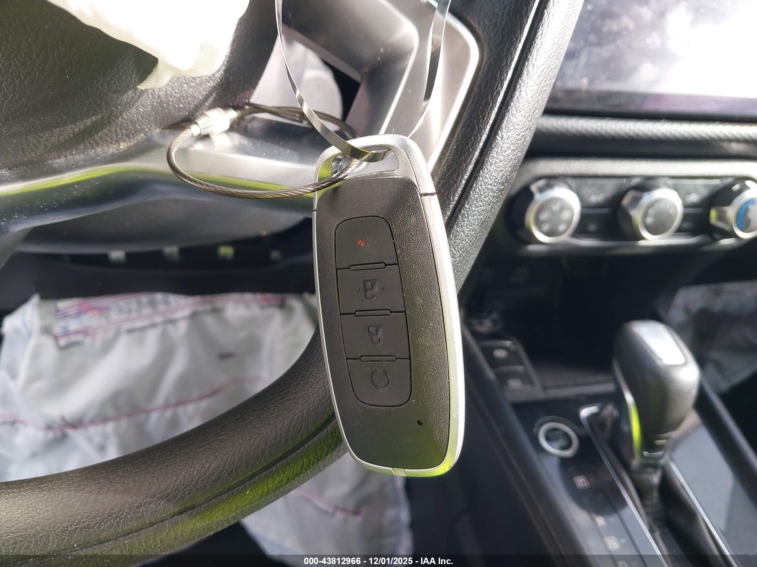 NISSAN KICKS image 11