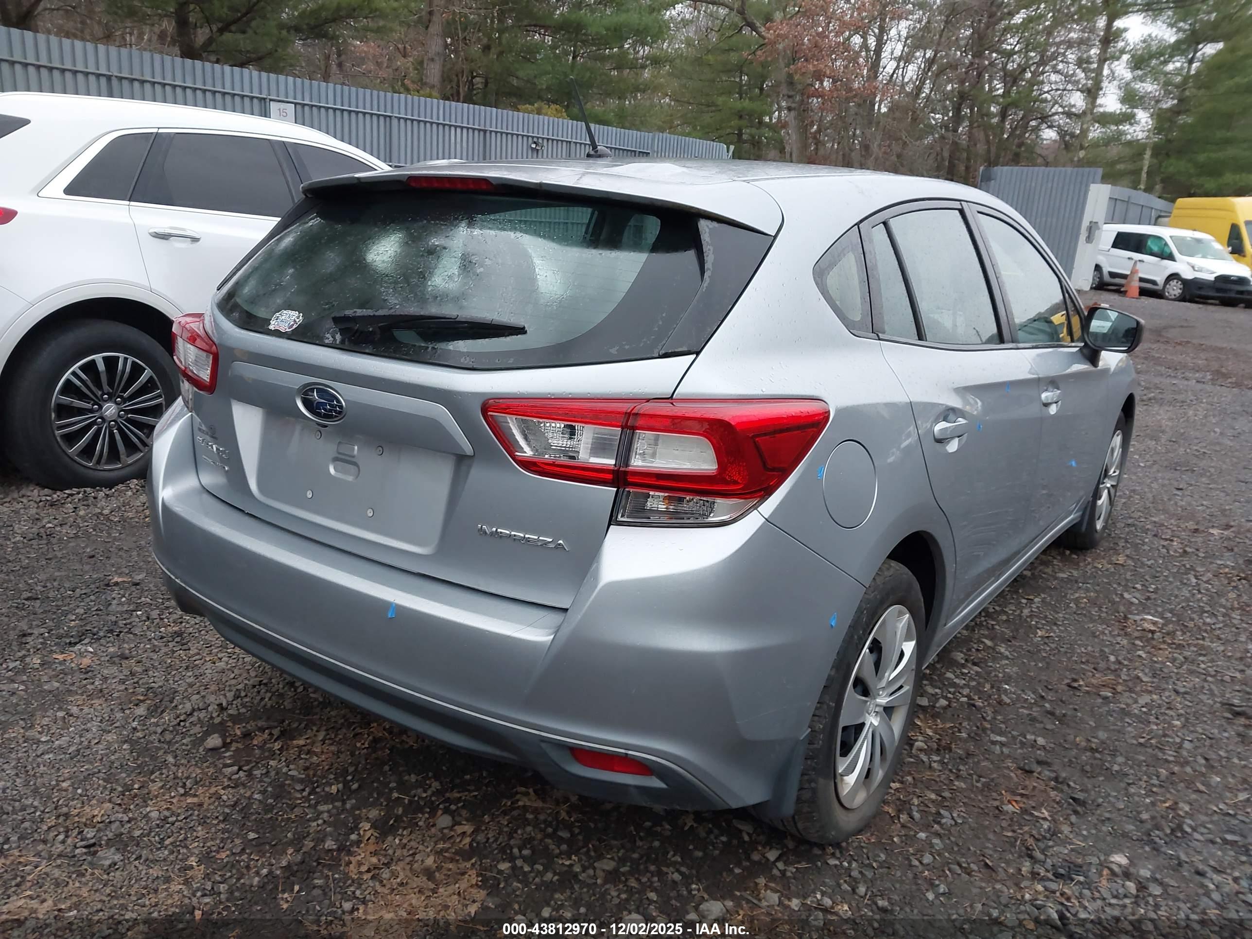 SUBARU IMPREZA image 4