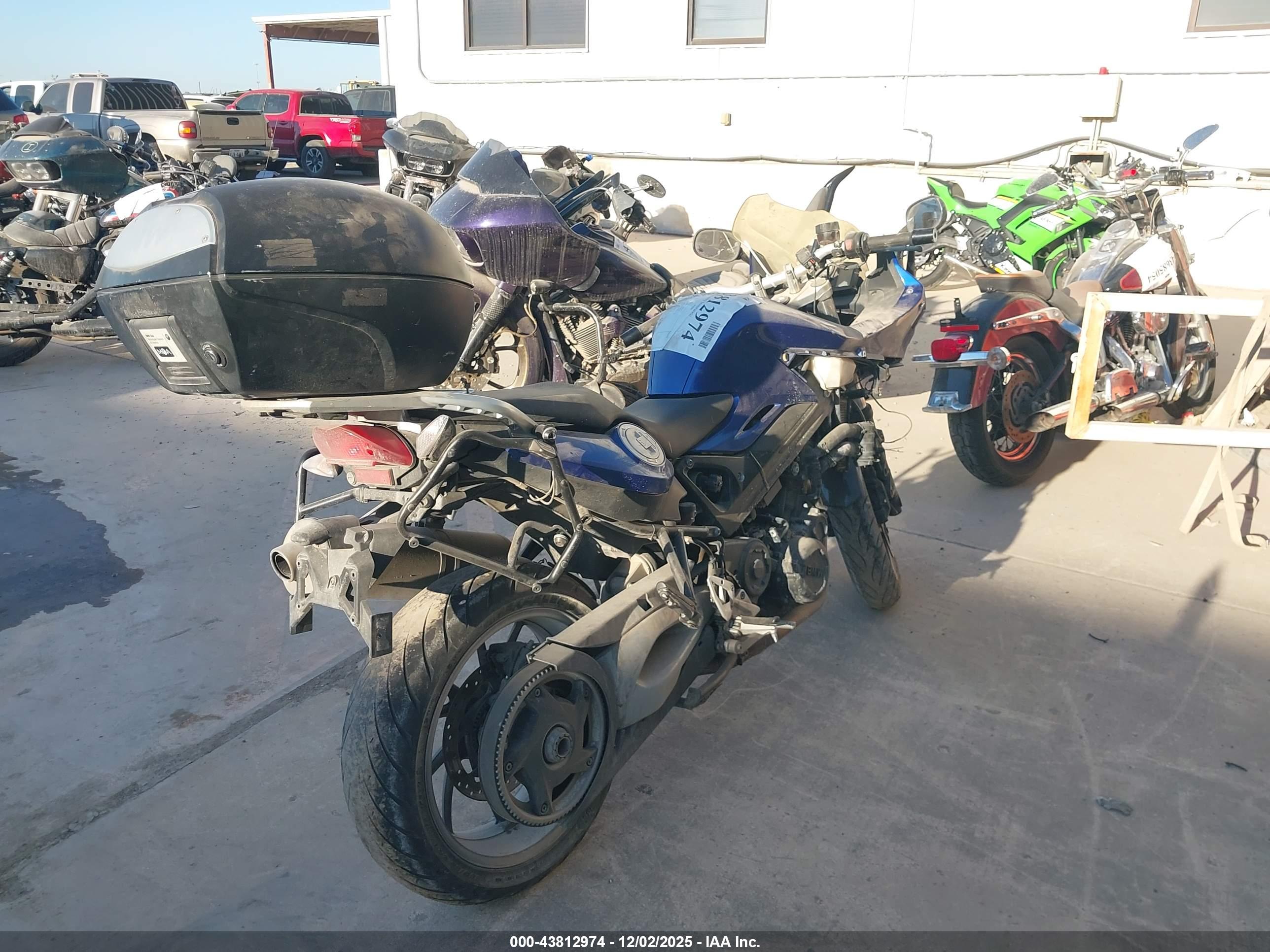 BMW F800 image 4