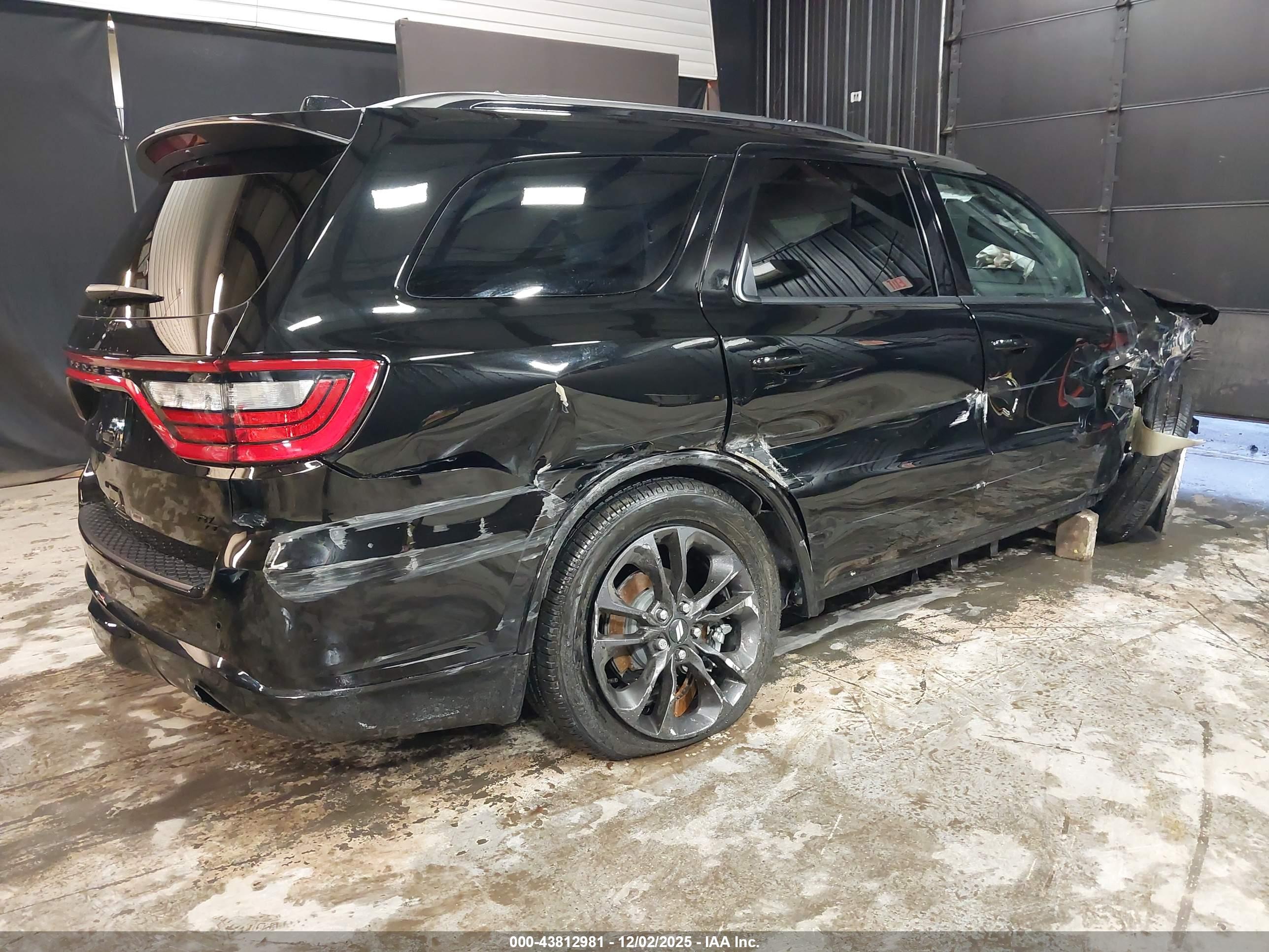 DODGE DURANGO image 4