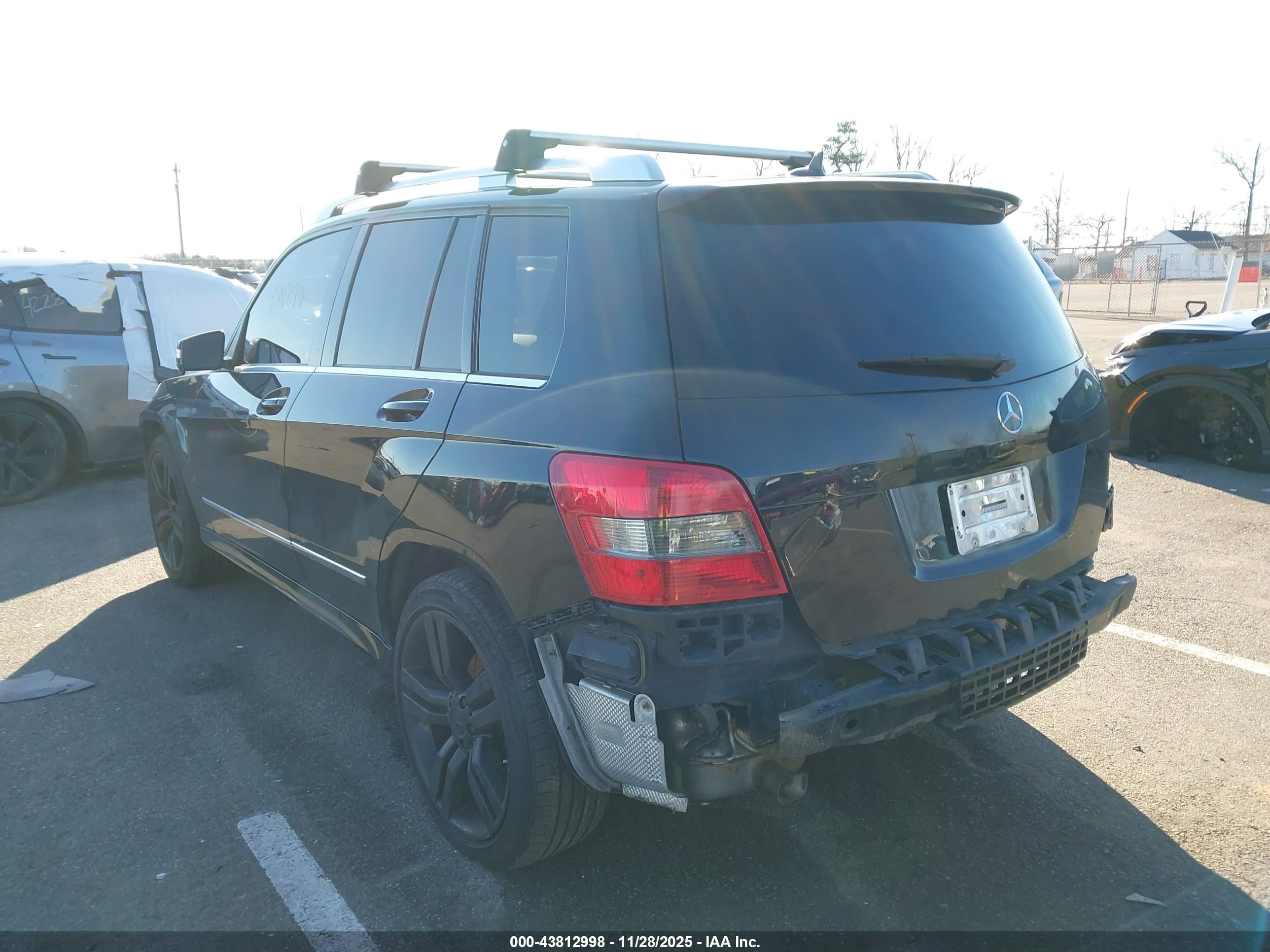 MERCEDES-BENZ GLK image 3