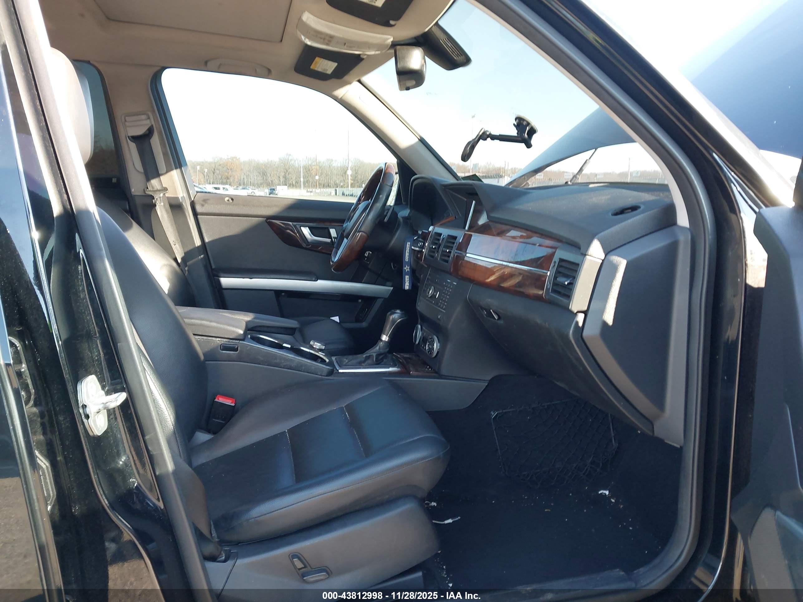 MERCEDES-BENZ GLK image 5