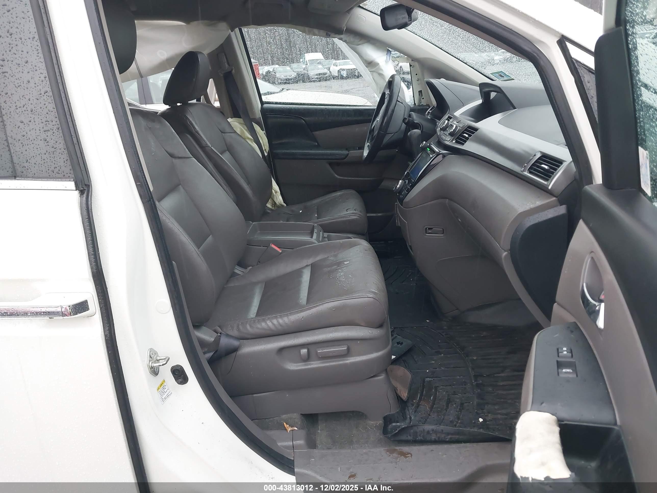 HONDA ODYSSEY image 5