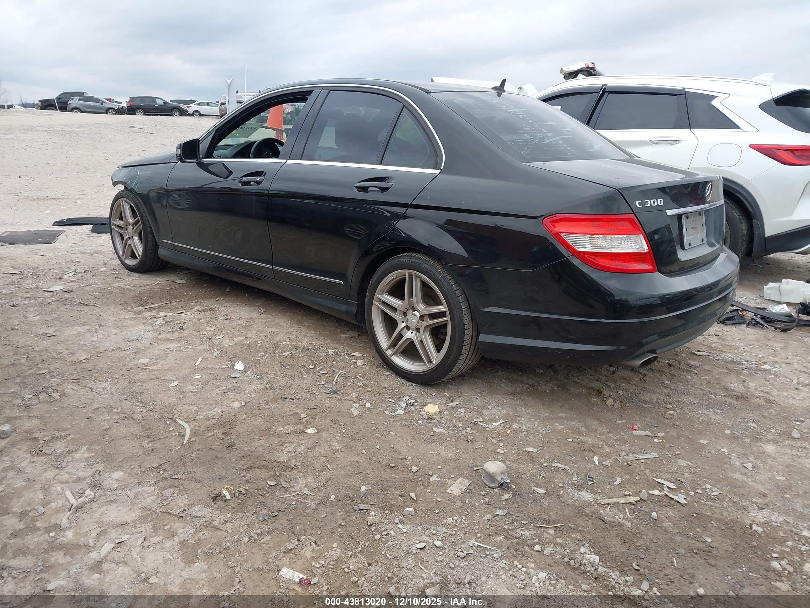 MERCEDES-BENZ C image 3