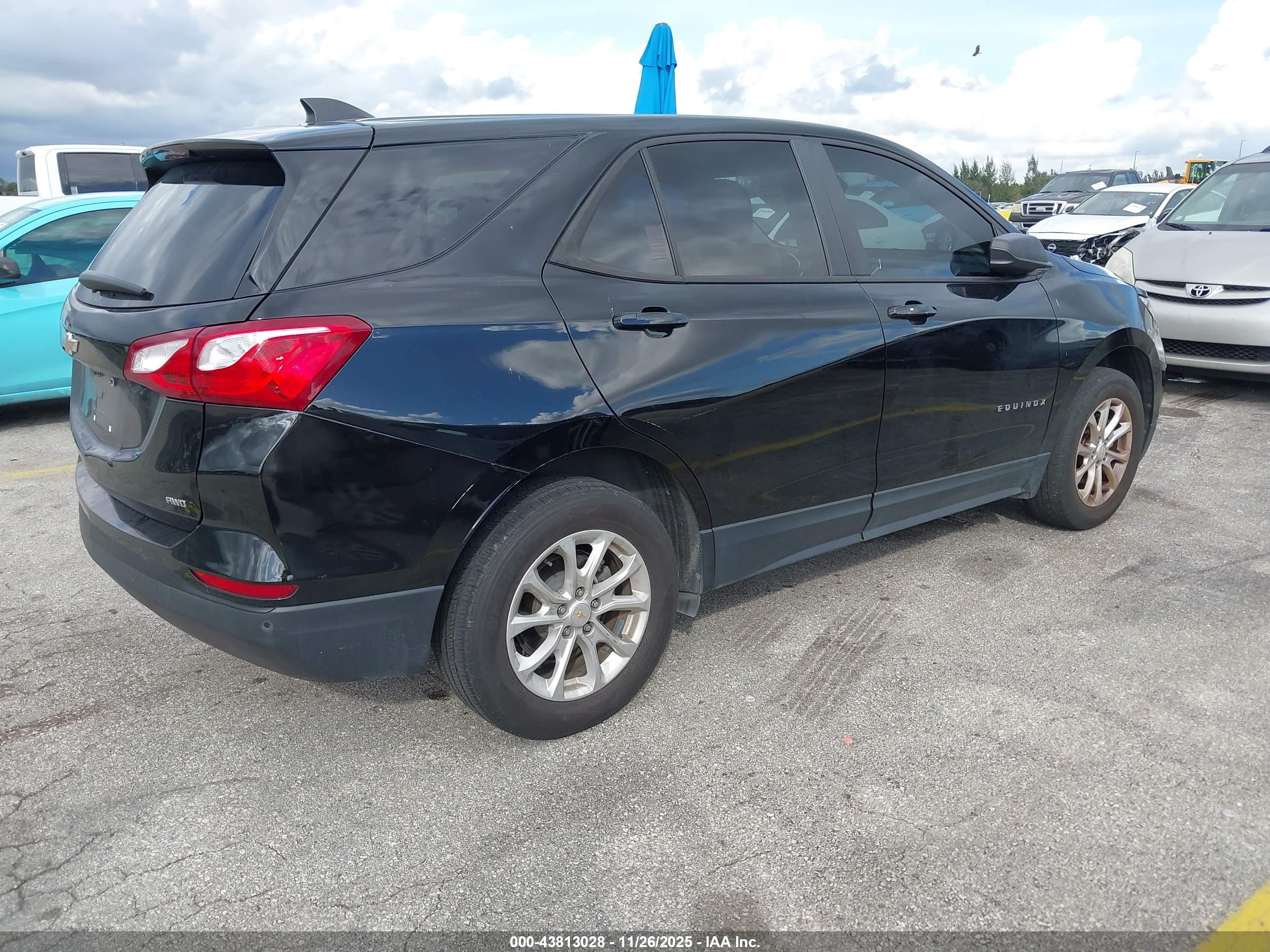 CHEVROLET EQUINOX image 4