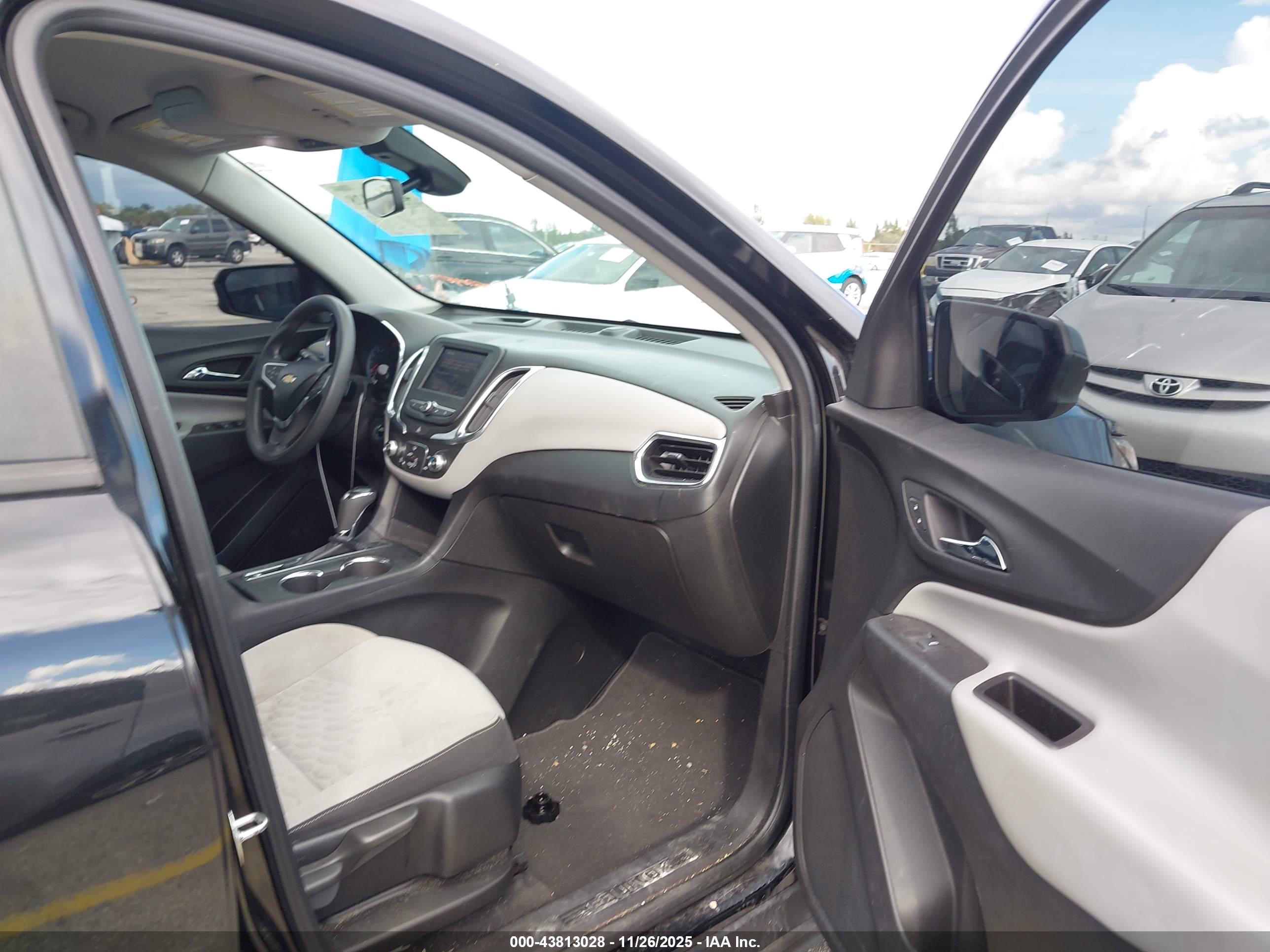 CHEVROLET EQUINOX image 5