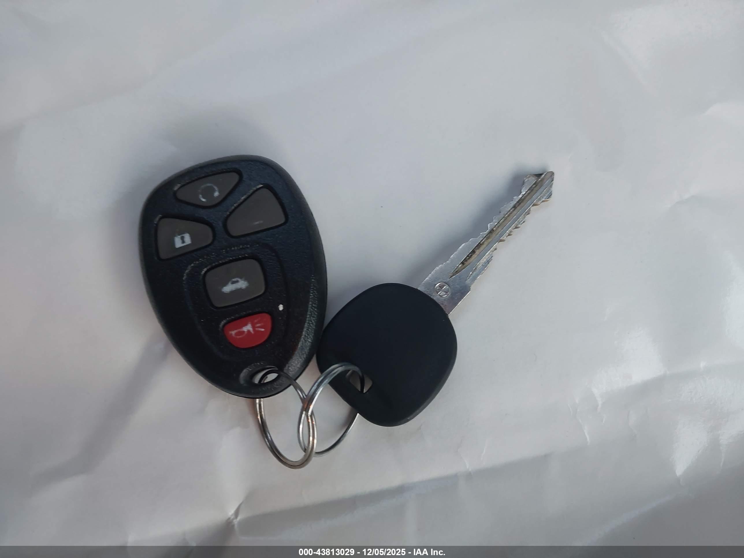BUICK LUCERNE image 11