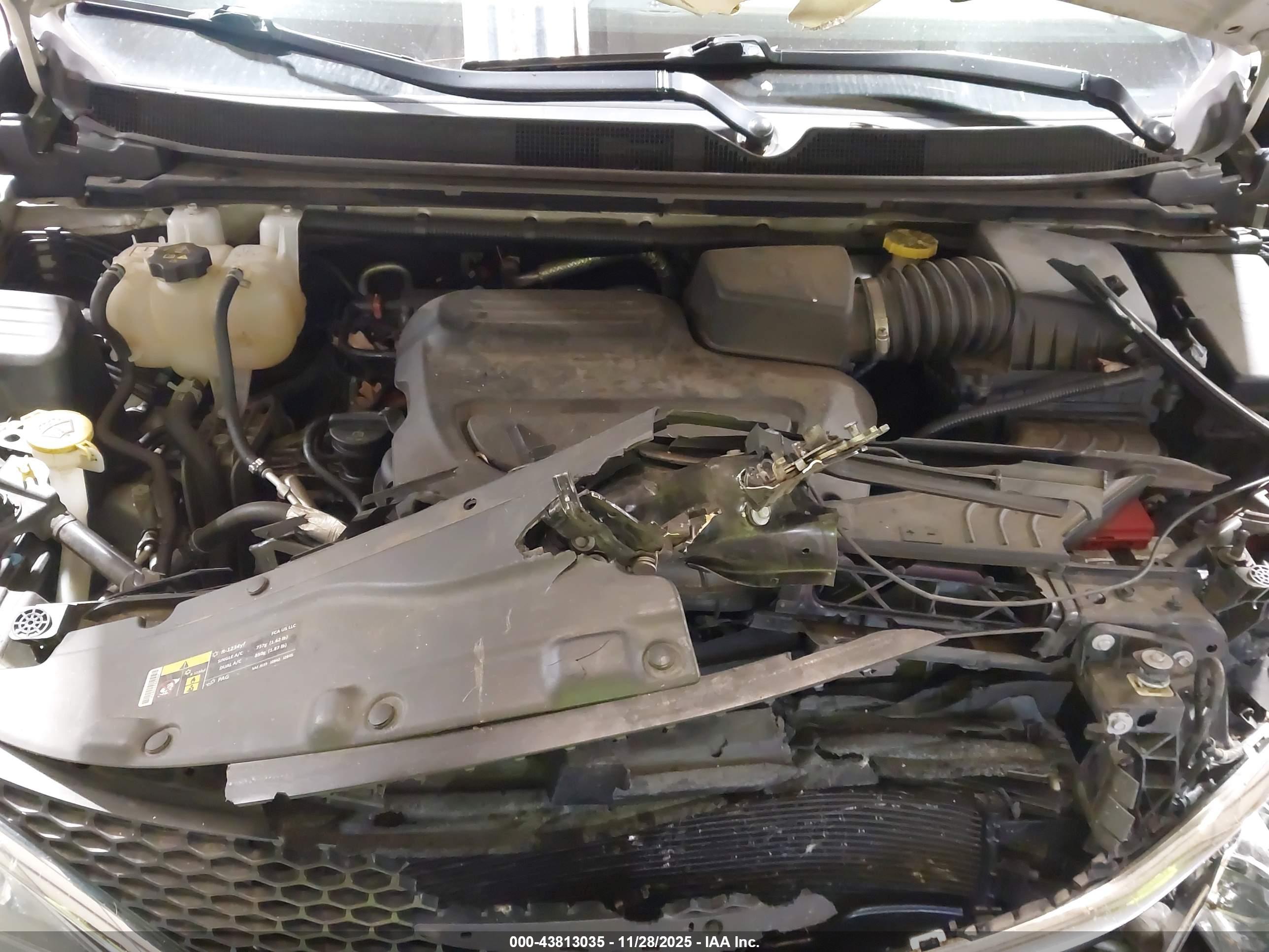 CHRYSLER PACIFICA image 10