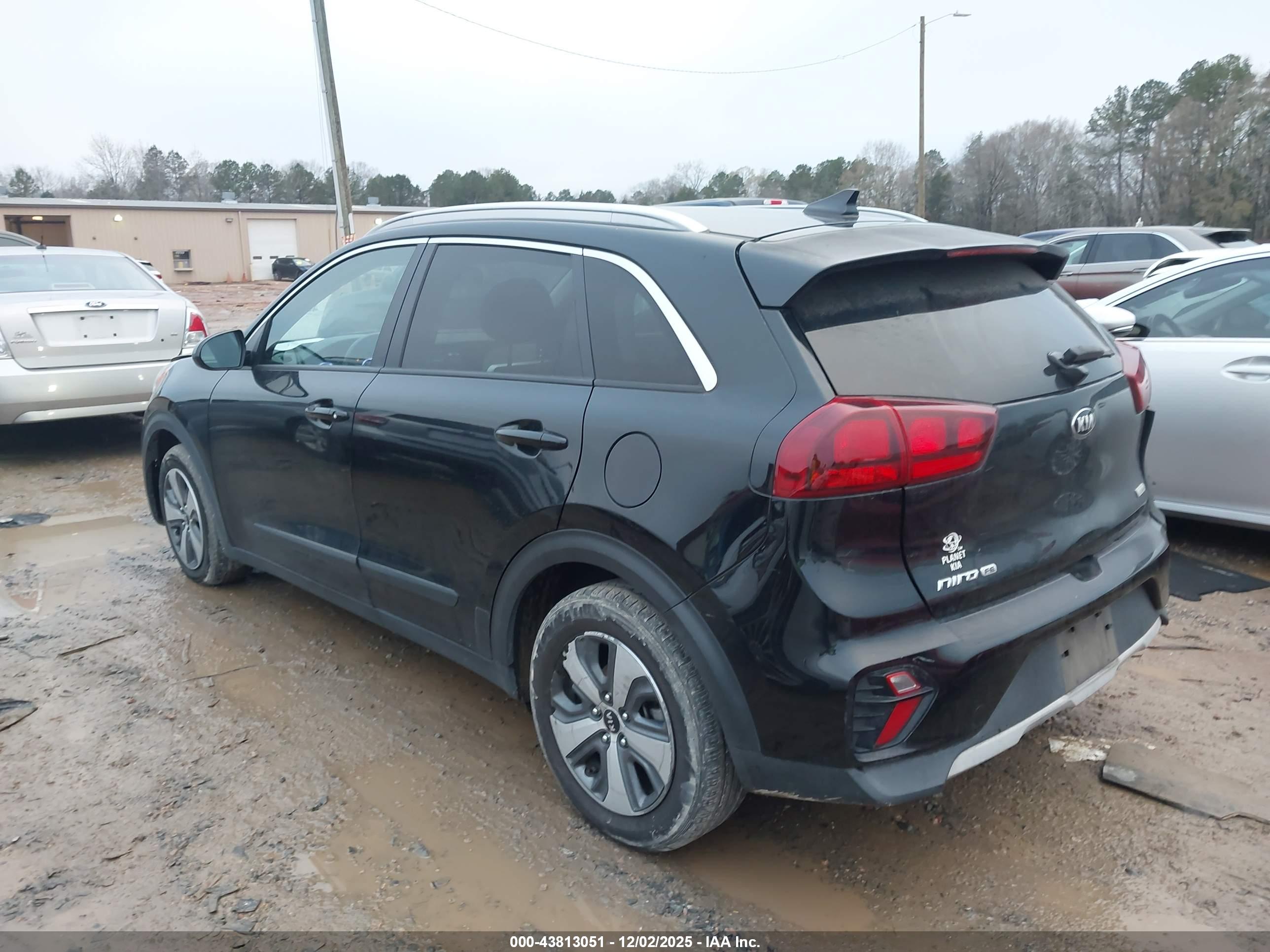 KIA NIRO image 3