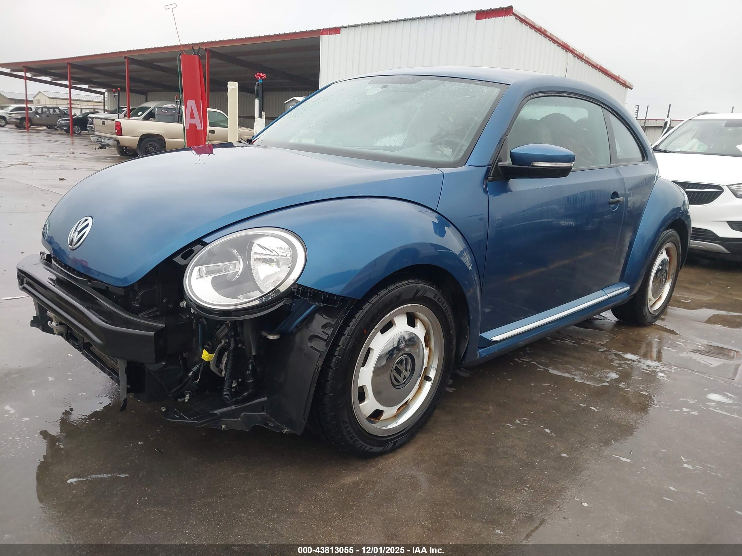 VOLKSWAGEN BEETLE image 2