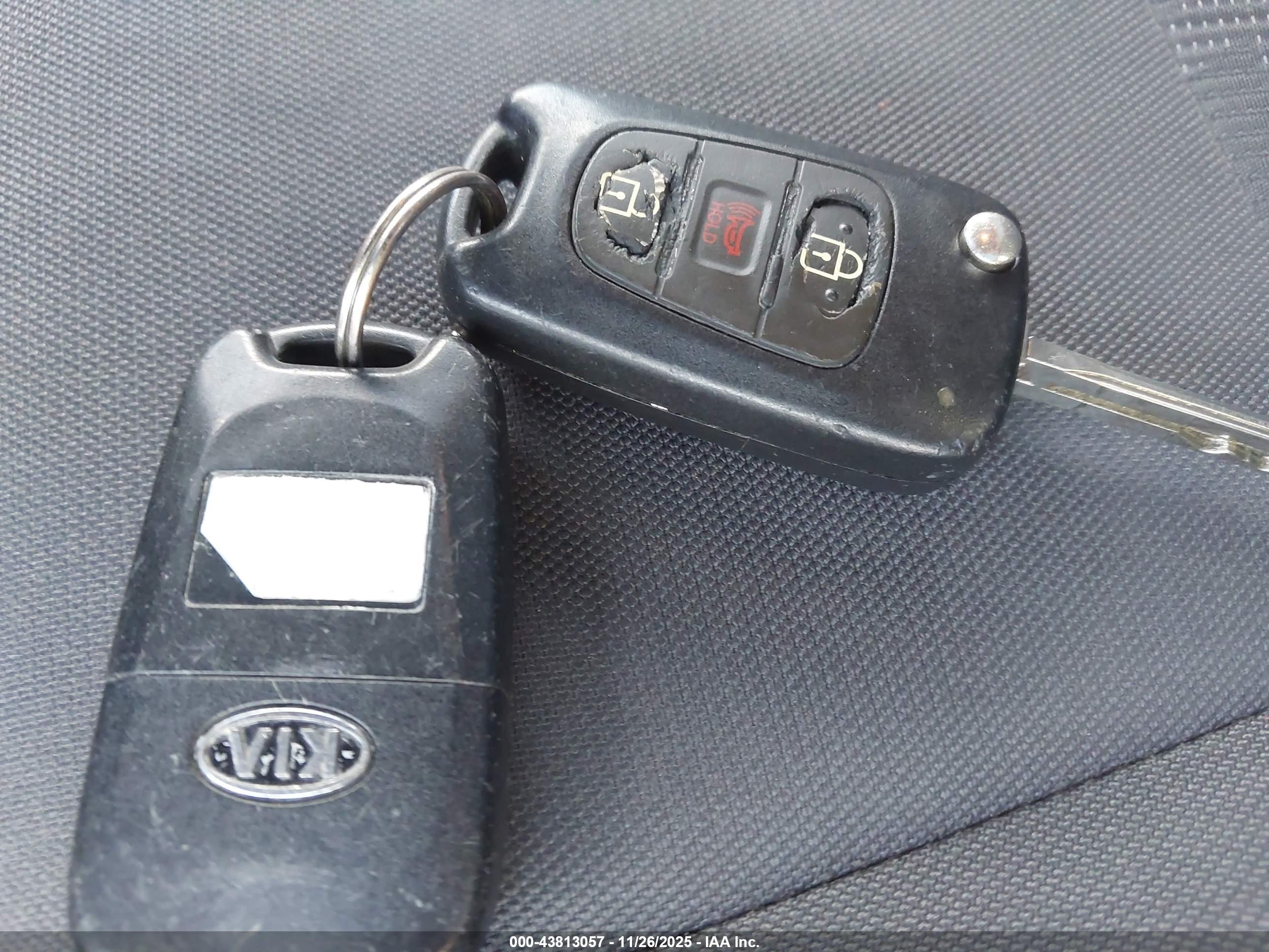 KIA RIO image 11